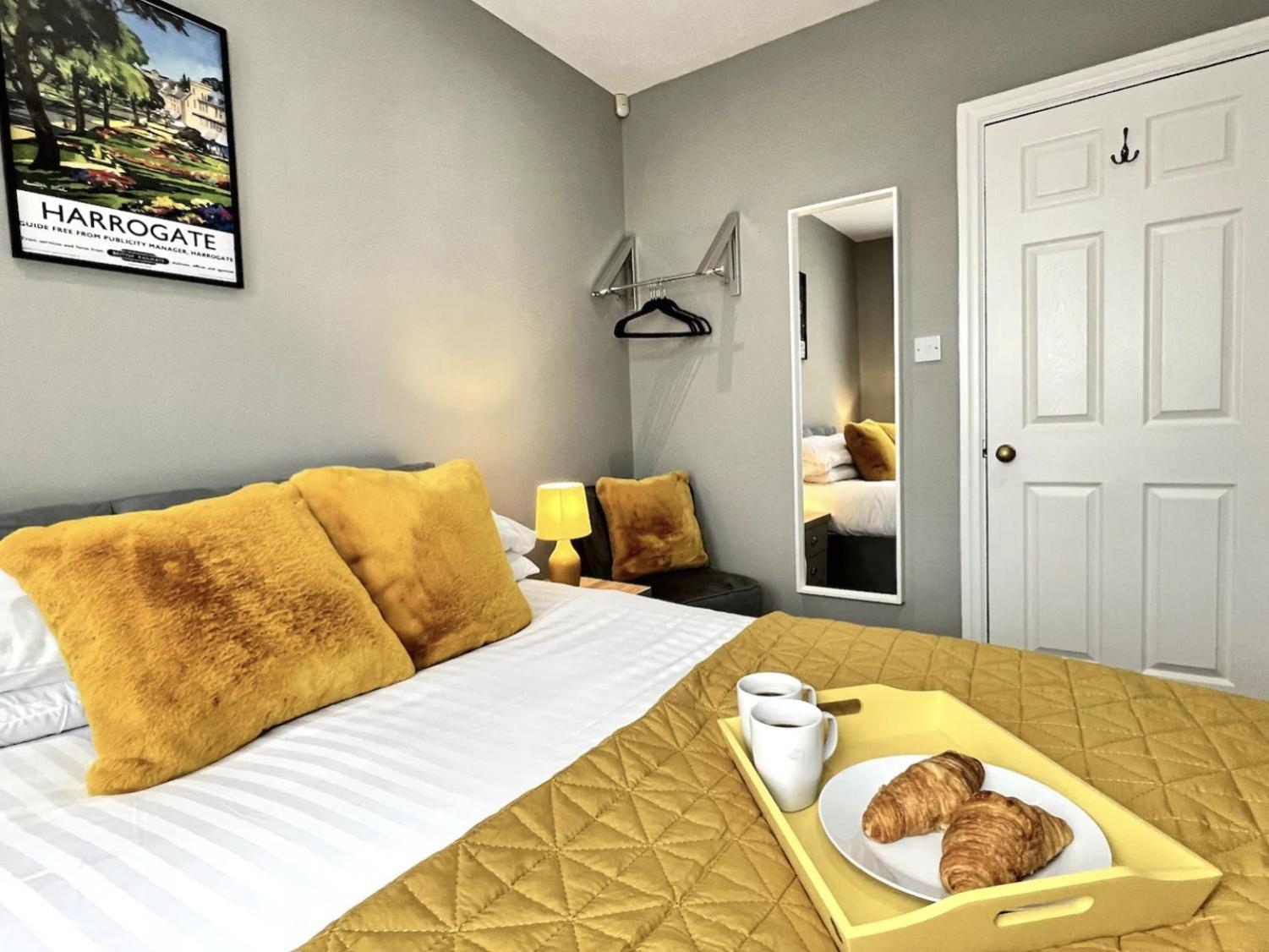 Luxury Harrogate Flat with Free Parking view 3