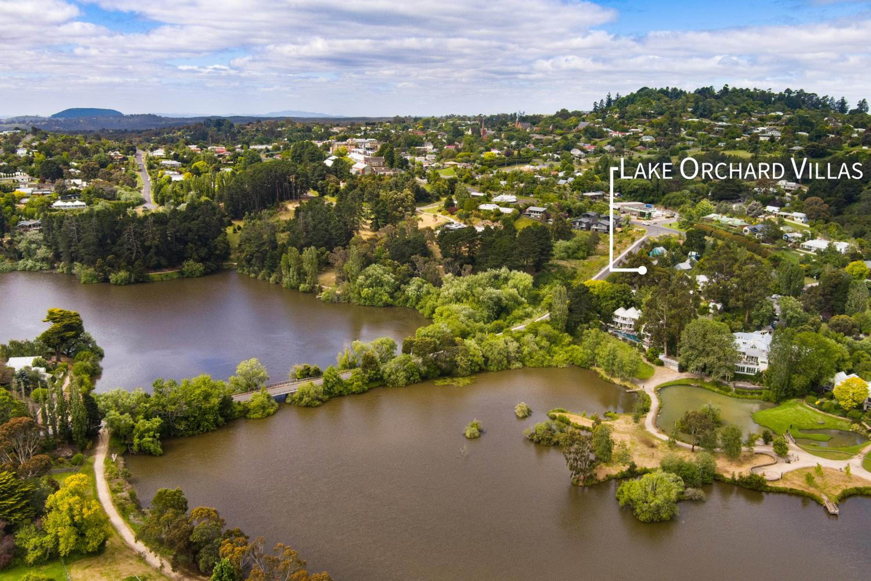 Lake Orchard Villas