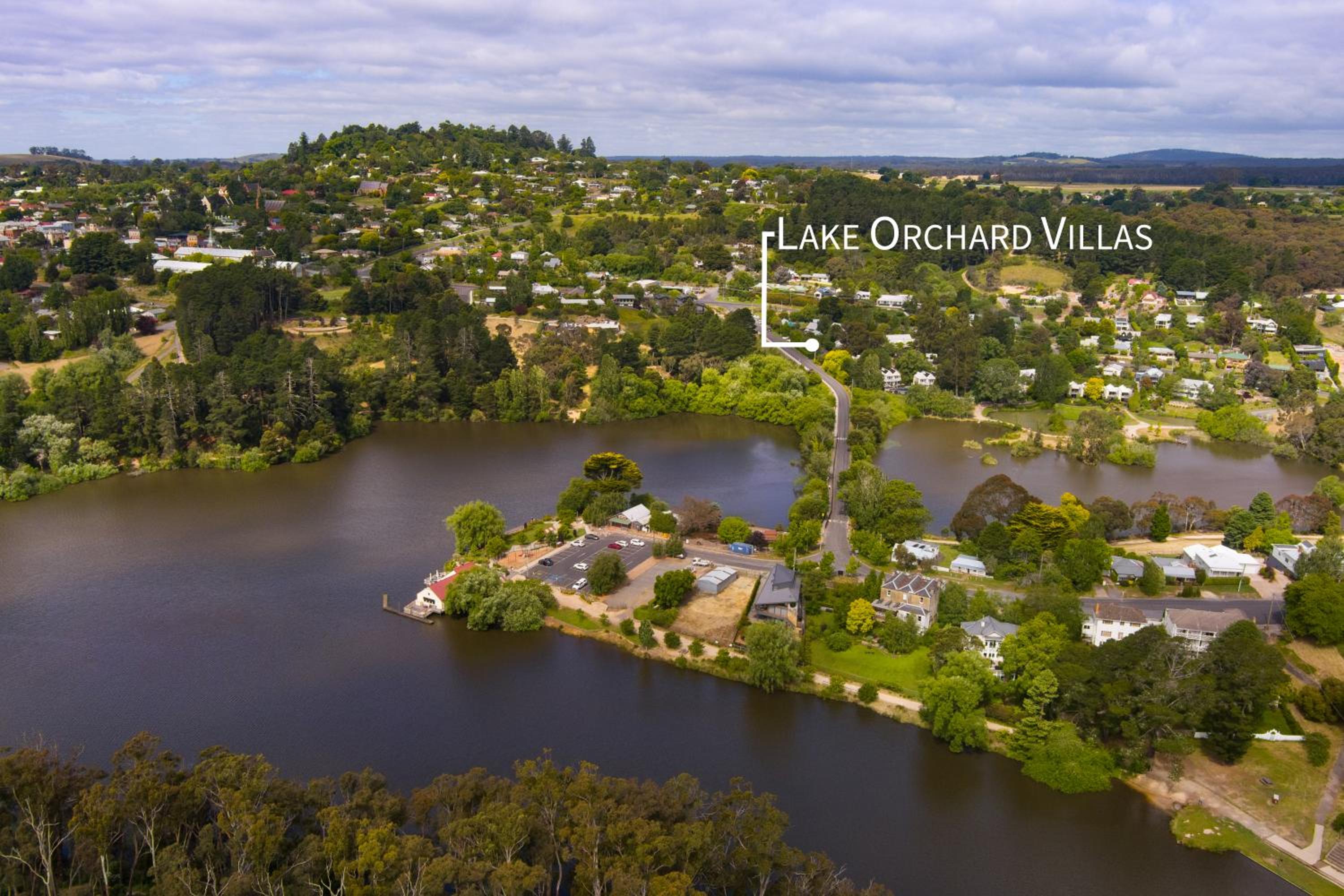 Lake Orchard Villas