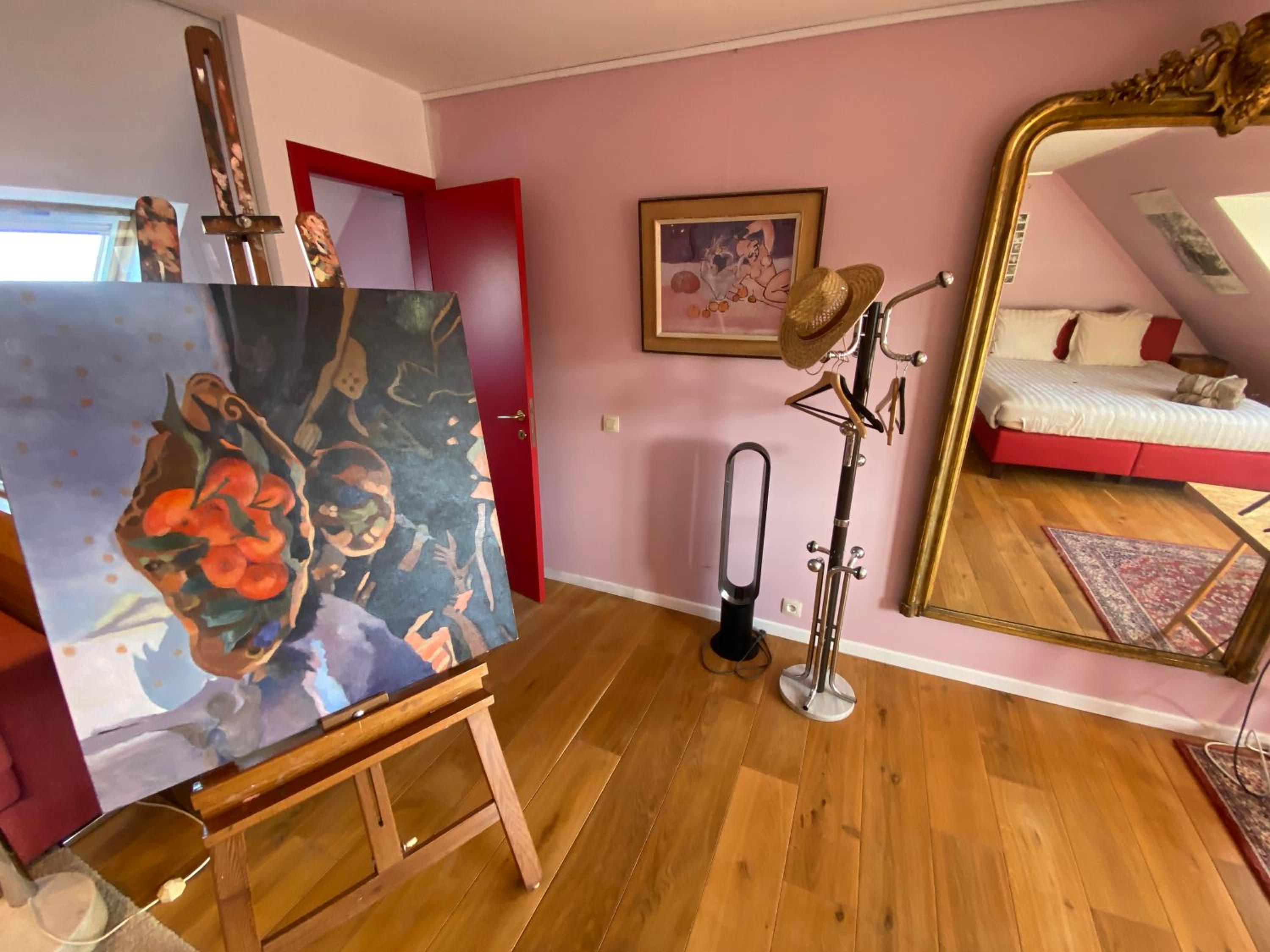 Artist's Loft & Garden