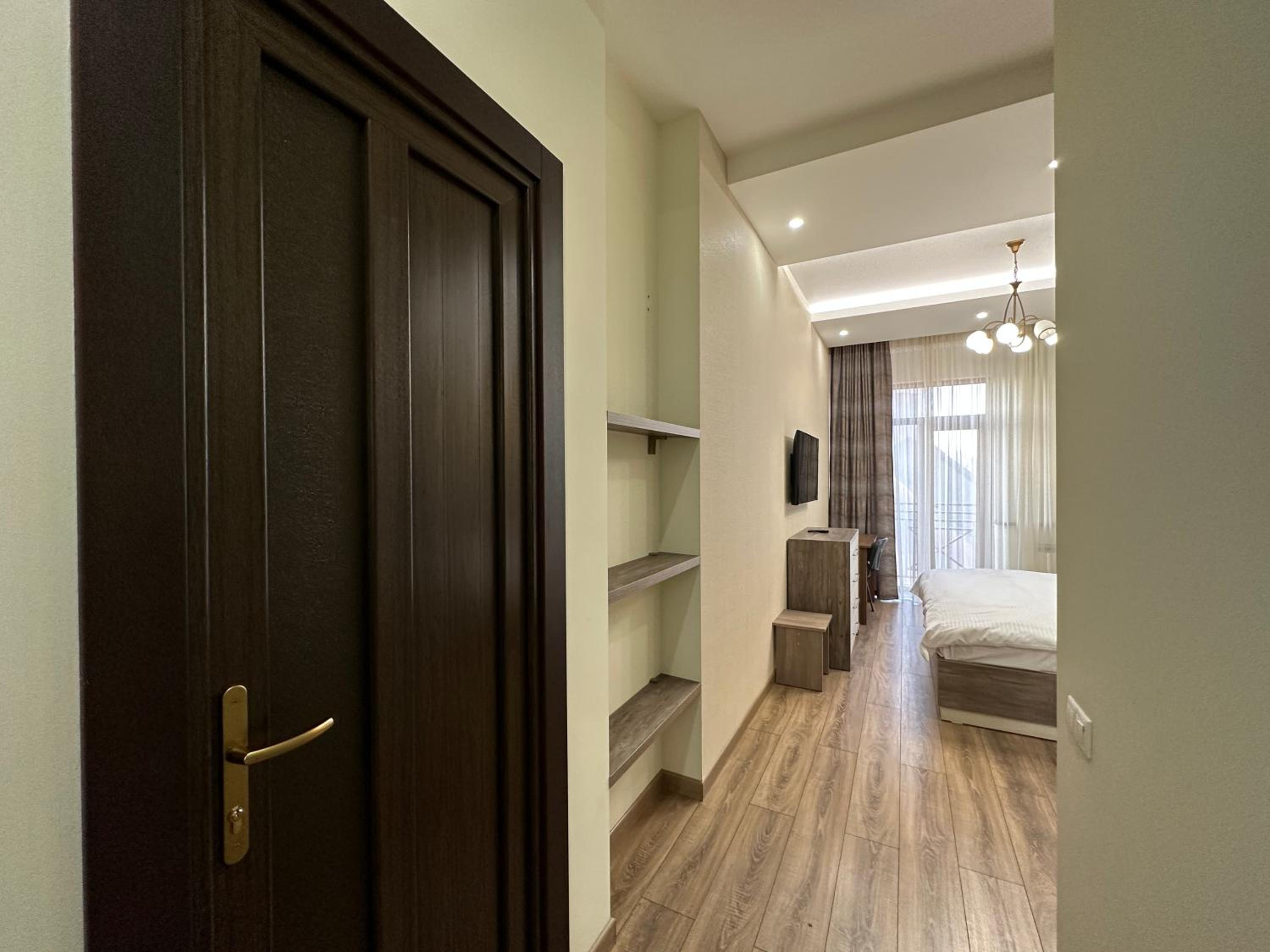 Kajaznuni Street, 3 bedrooms Luxury & Unique apartment QA888