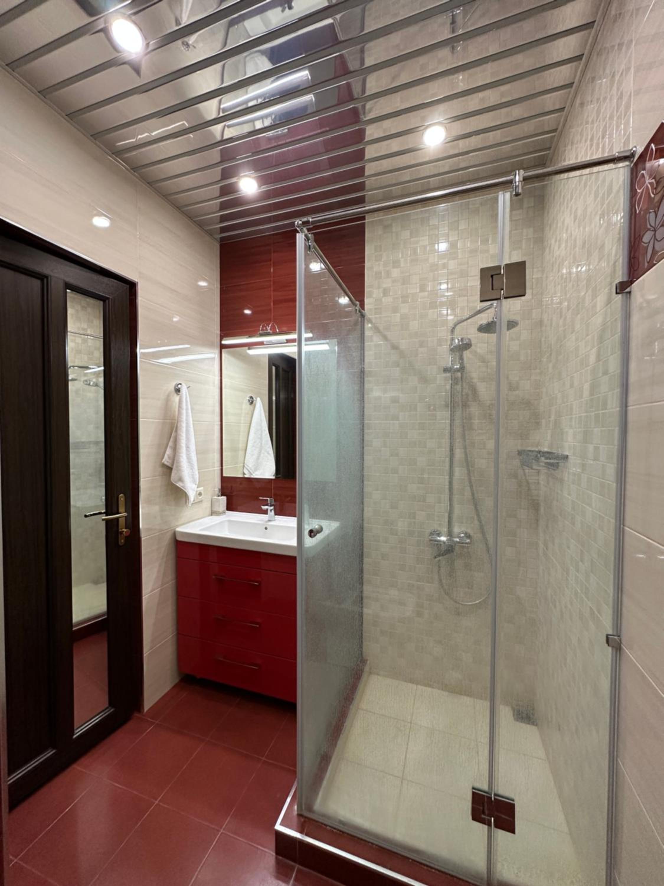 Kajaznuni Street, 3 bedrooms Luxury & Unique apartment QA888