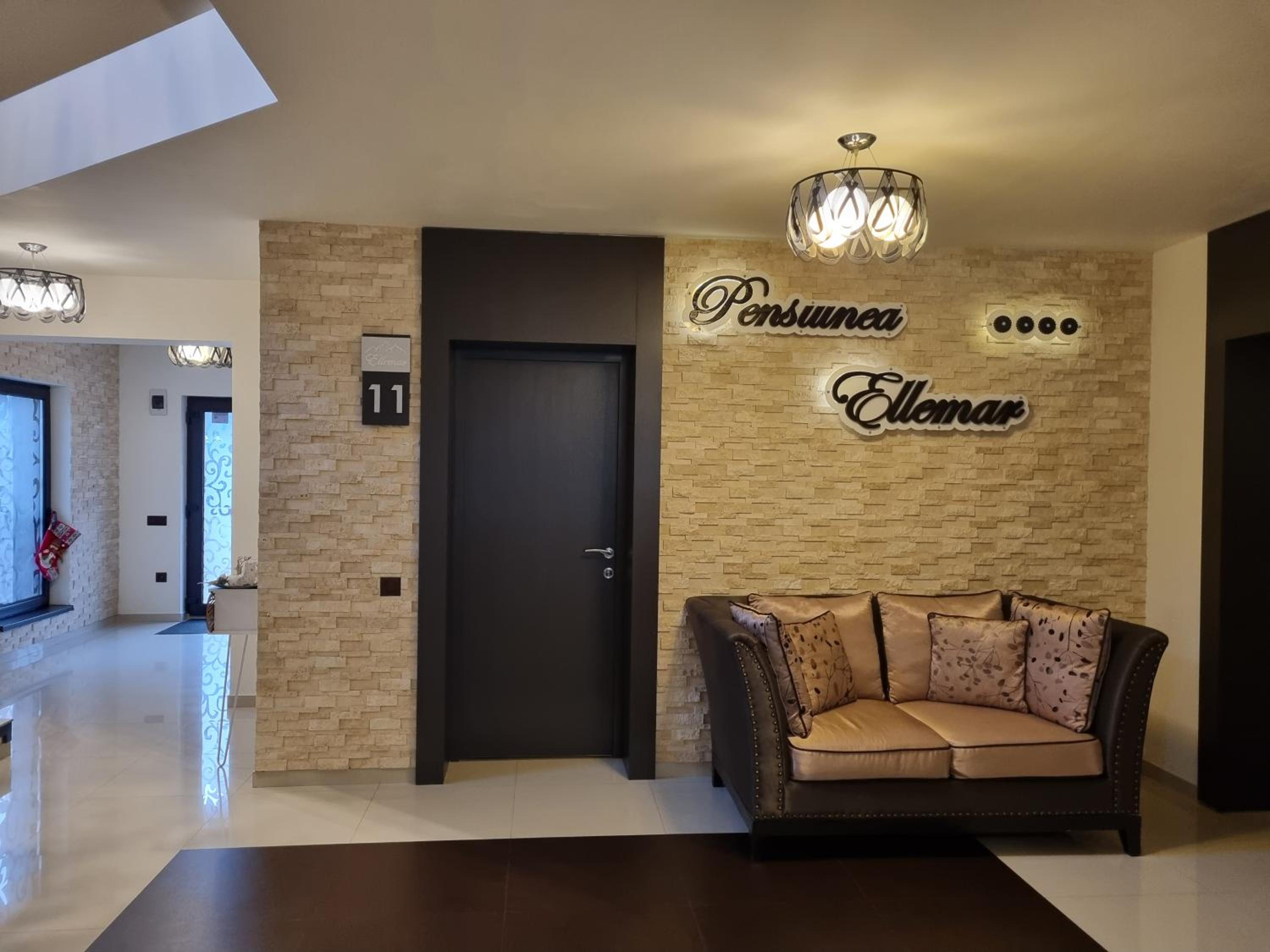 Pensiunea Ellemar view 3