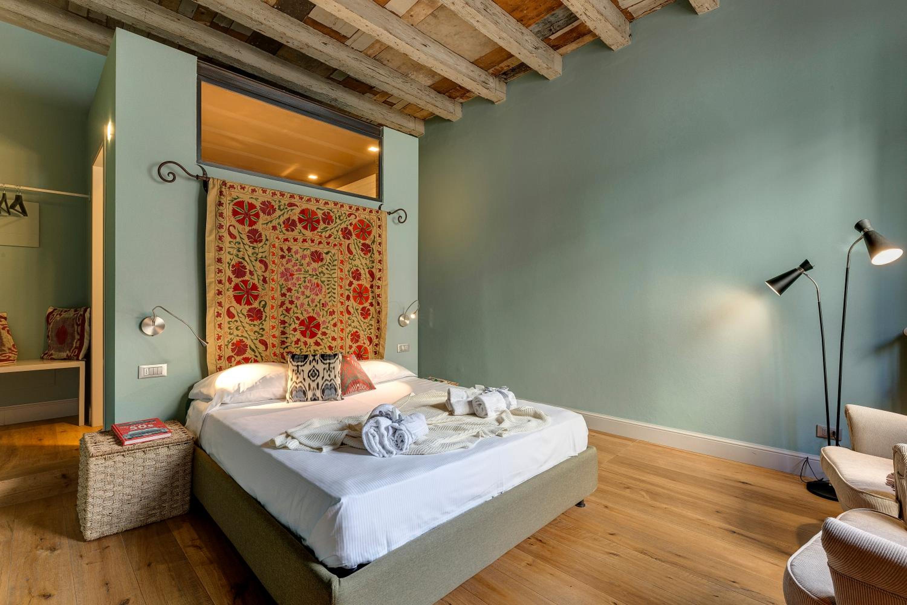 Frida Luxury Apartment by Mamo Florence
