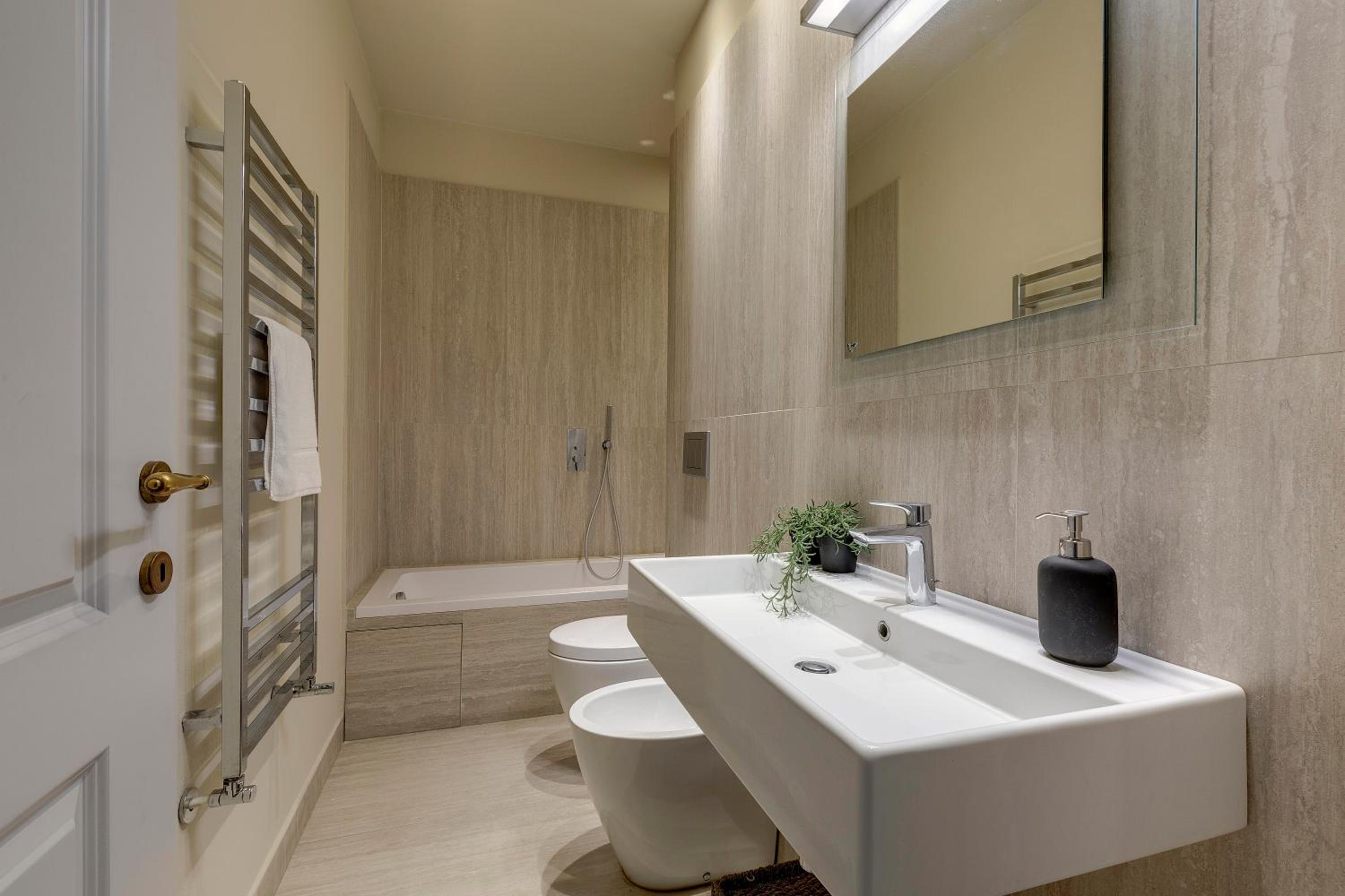 Frida Luxury Apartment by Mamo Florence