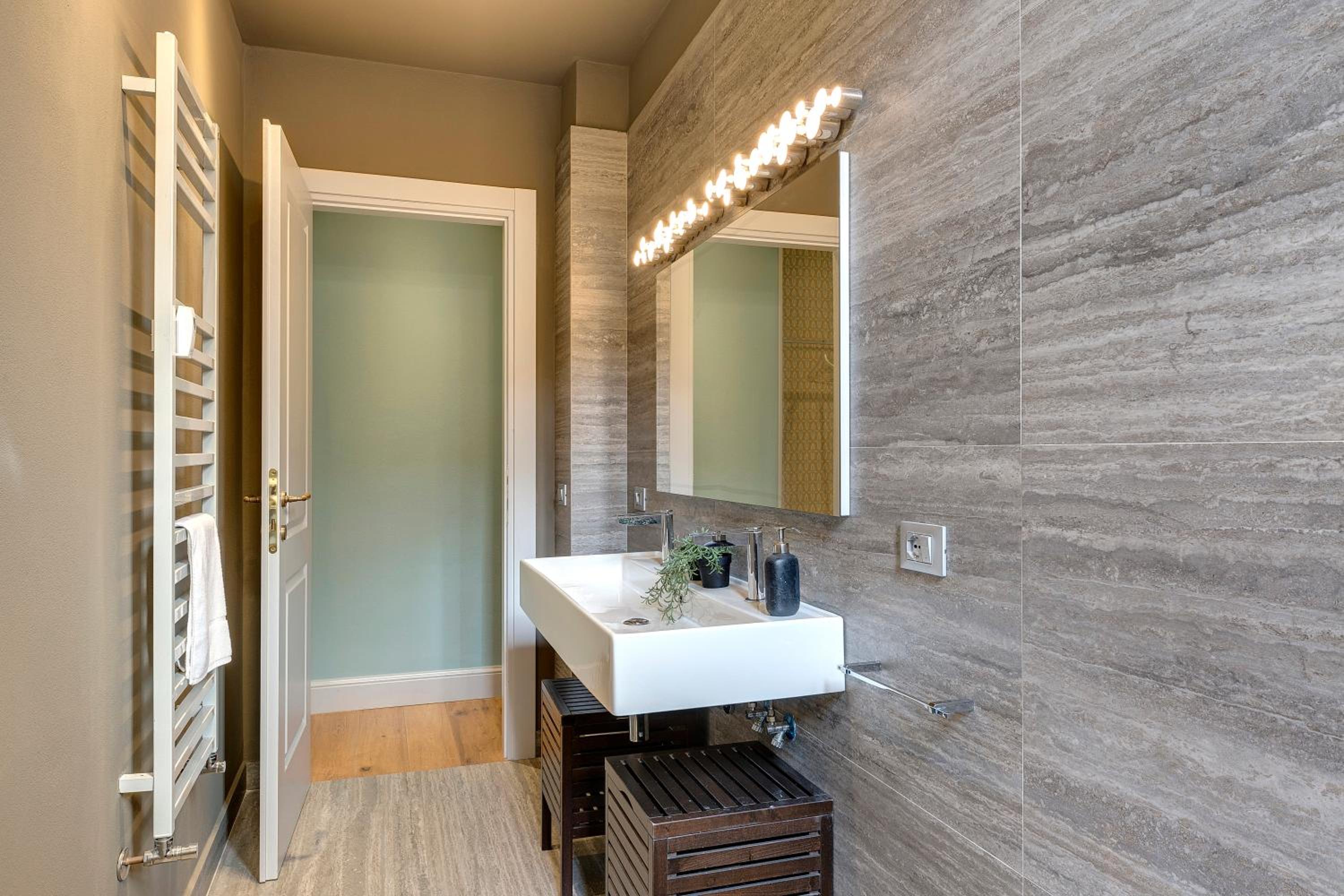Frida Luxury Apartment by Mamo Florence
