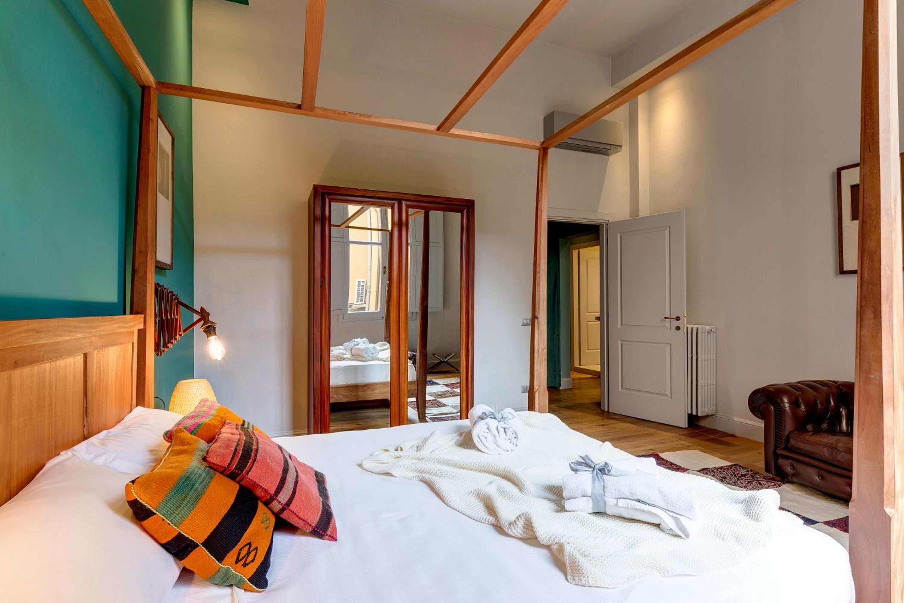 Frida Luxury Apartment by Mamo Florence