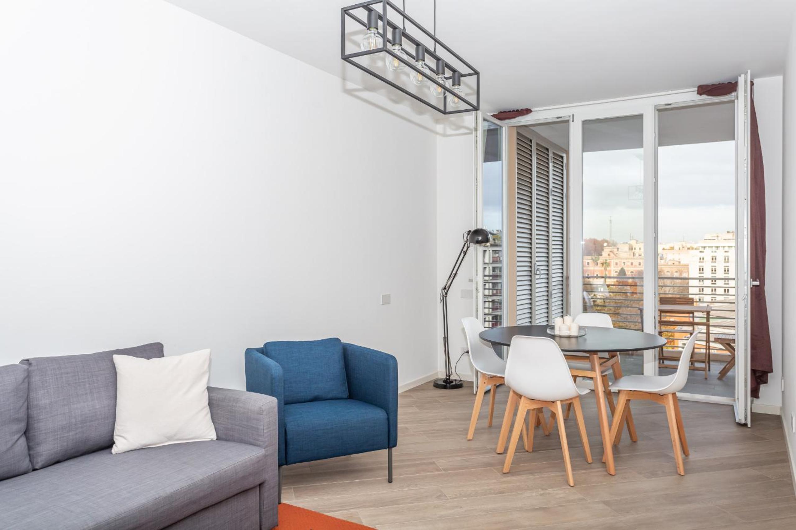 Trastevere Modern Terraced Apt