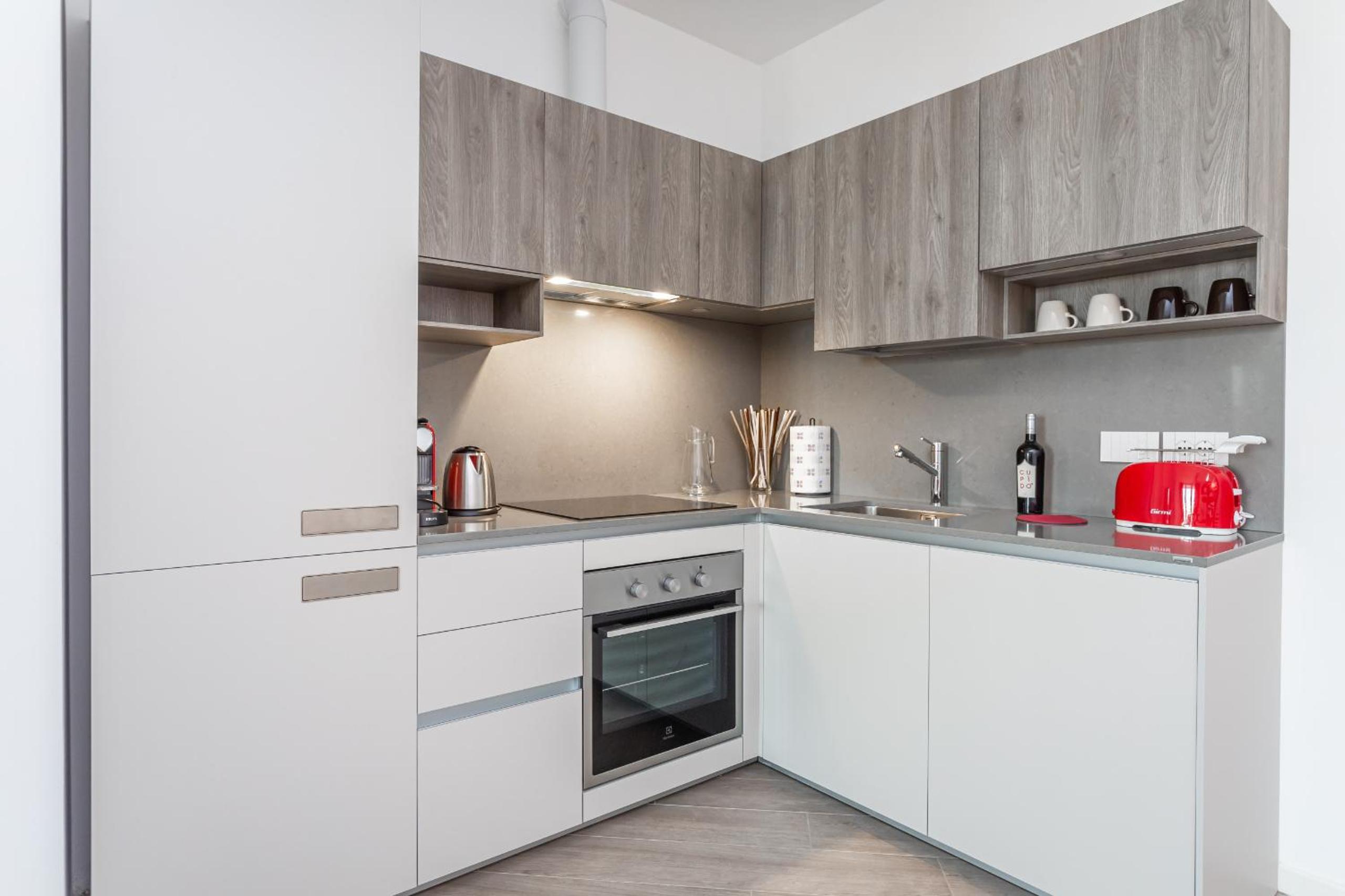 Trastevere Modern Terraced Apt