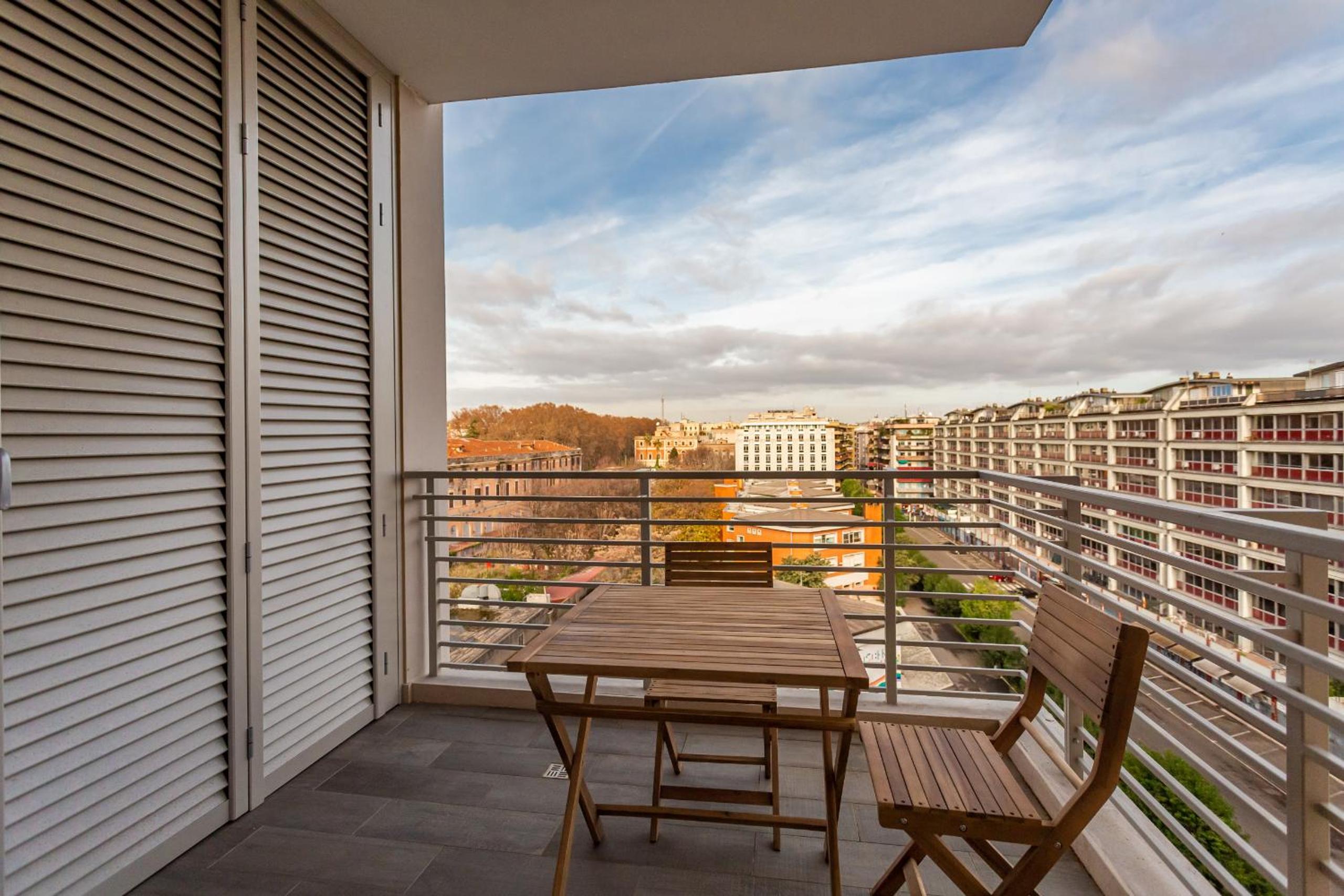 Trastevere Modern Terraced Apt