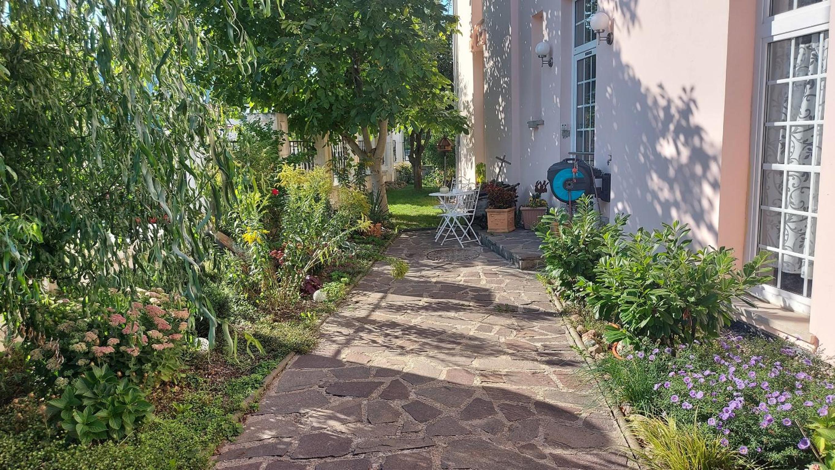 Leipzig Ferienwohnung in ruhiger Lage view 3