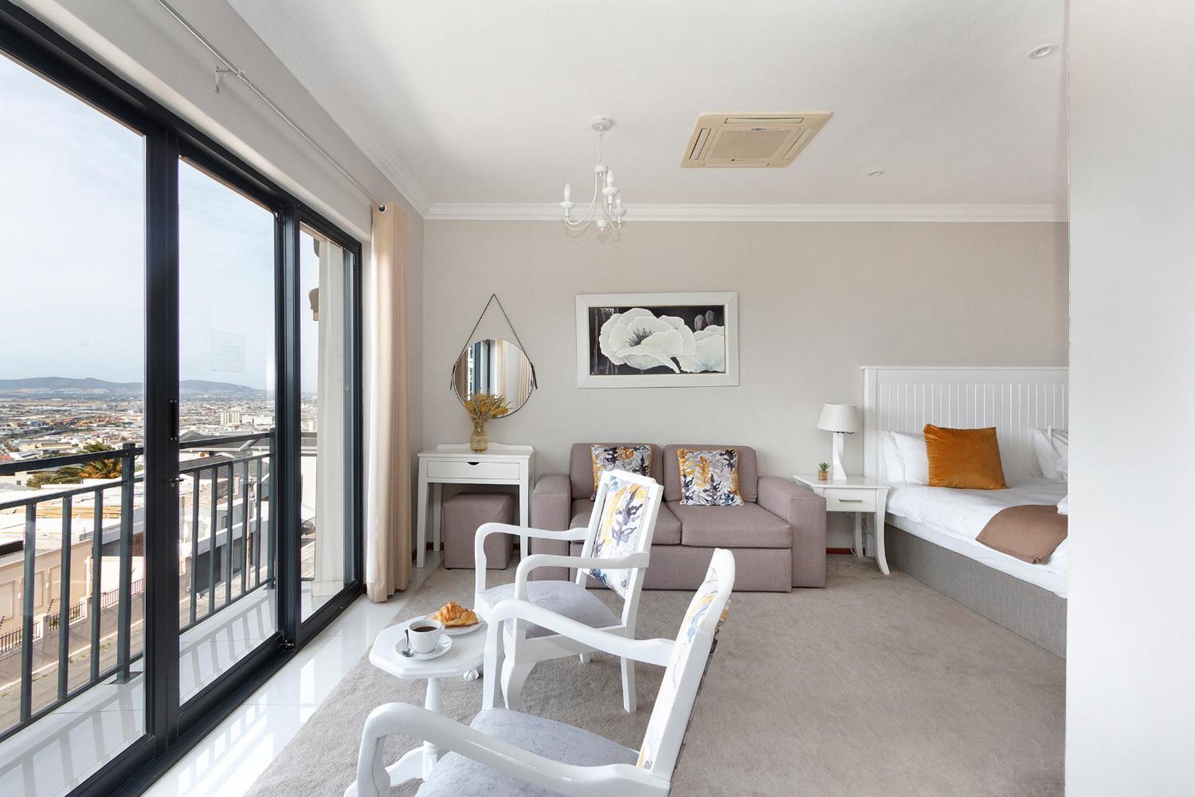 STAR APARTMENTS