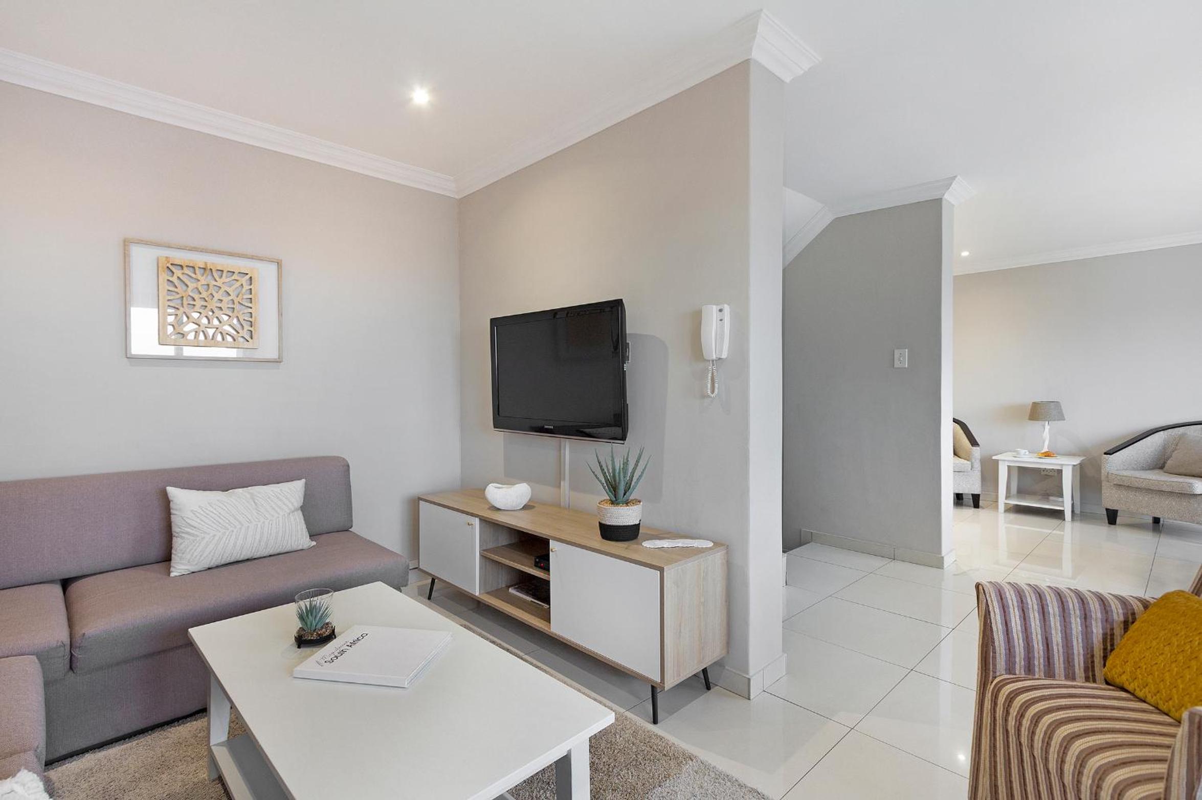 STAR APARTMENTS