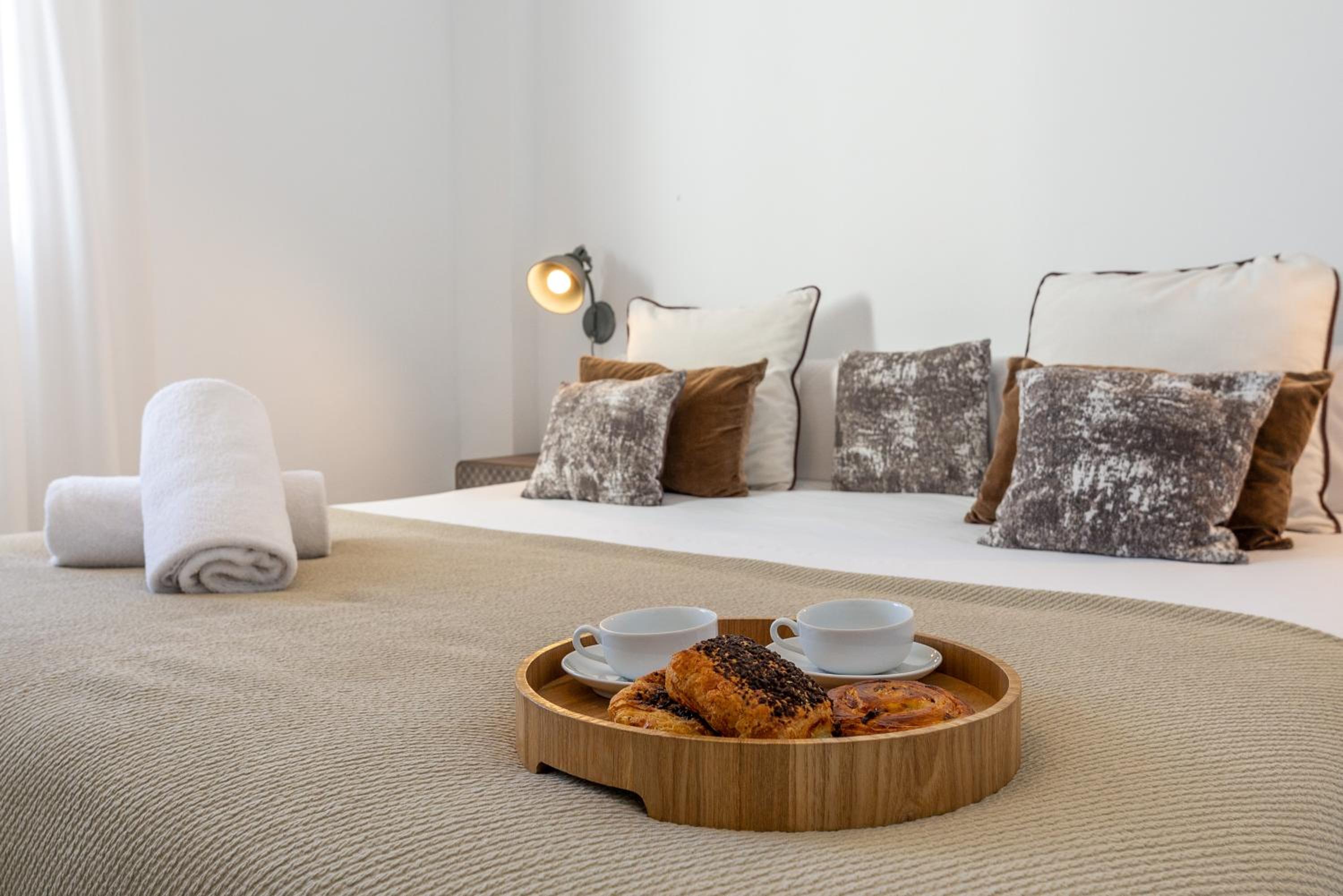 VACATION MARBELLA I Banus Waterfront Penthouse Marina, Sea View, Beachfront