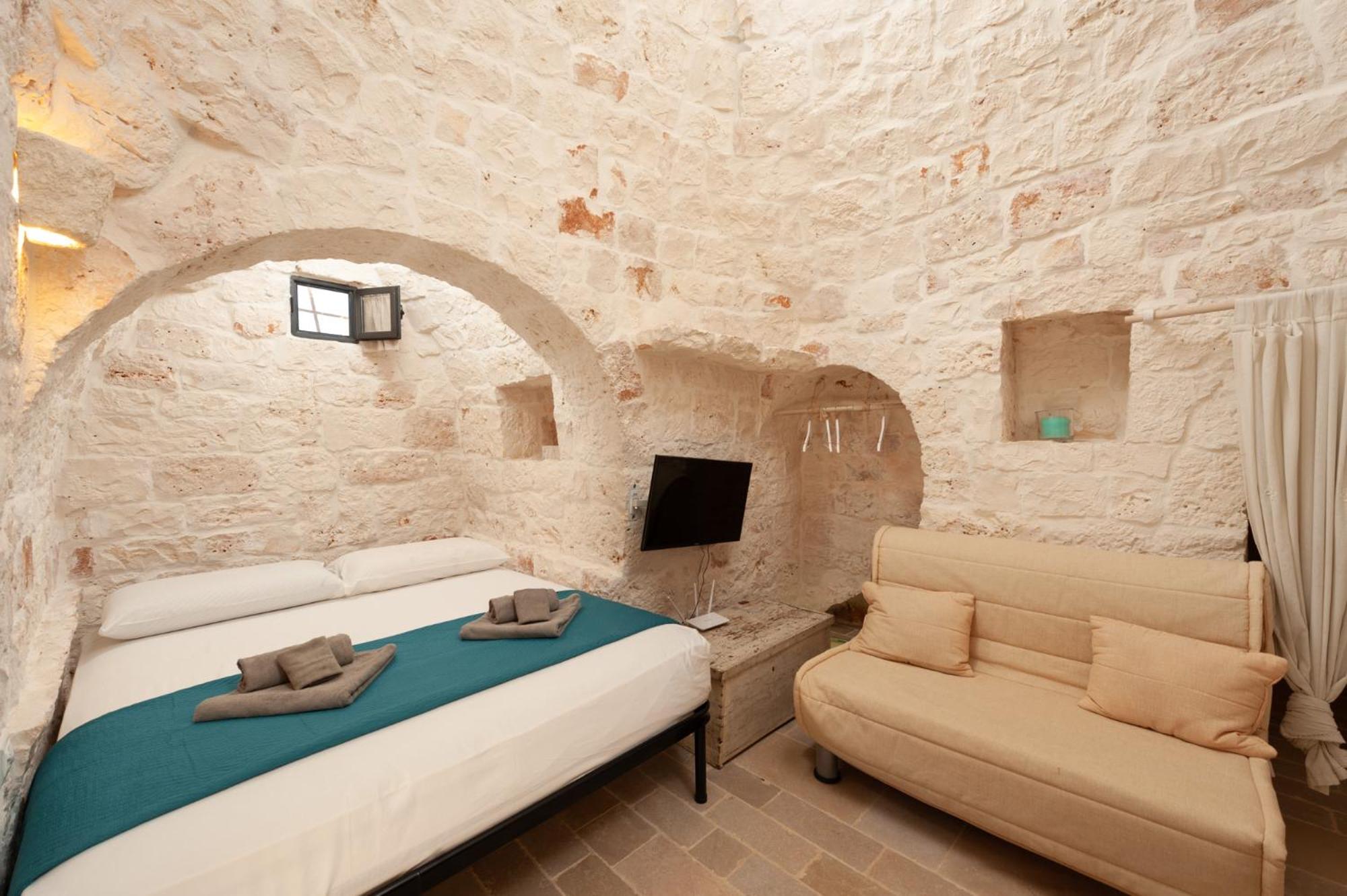 TRULLI ACQUASALA - Apulian Country Experience view 3