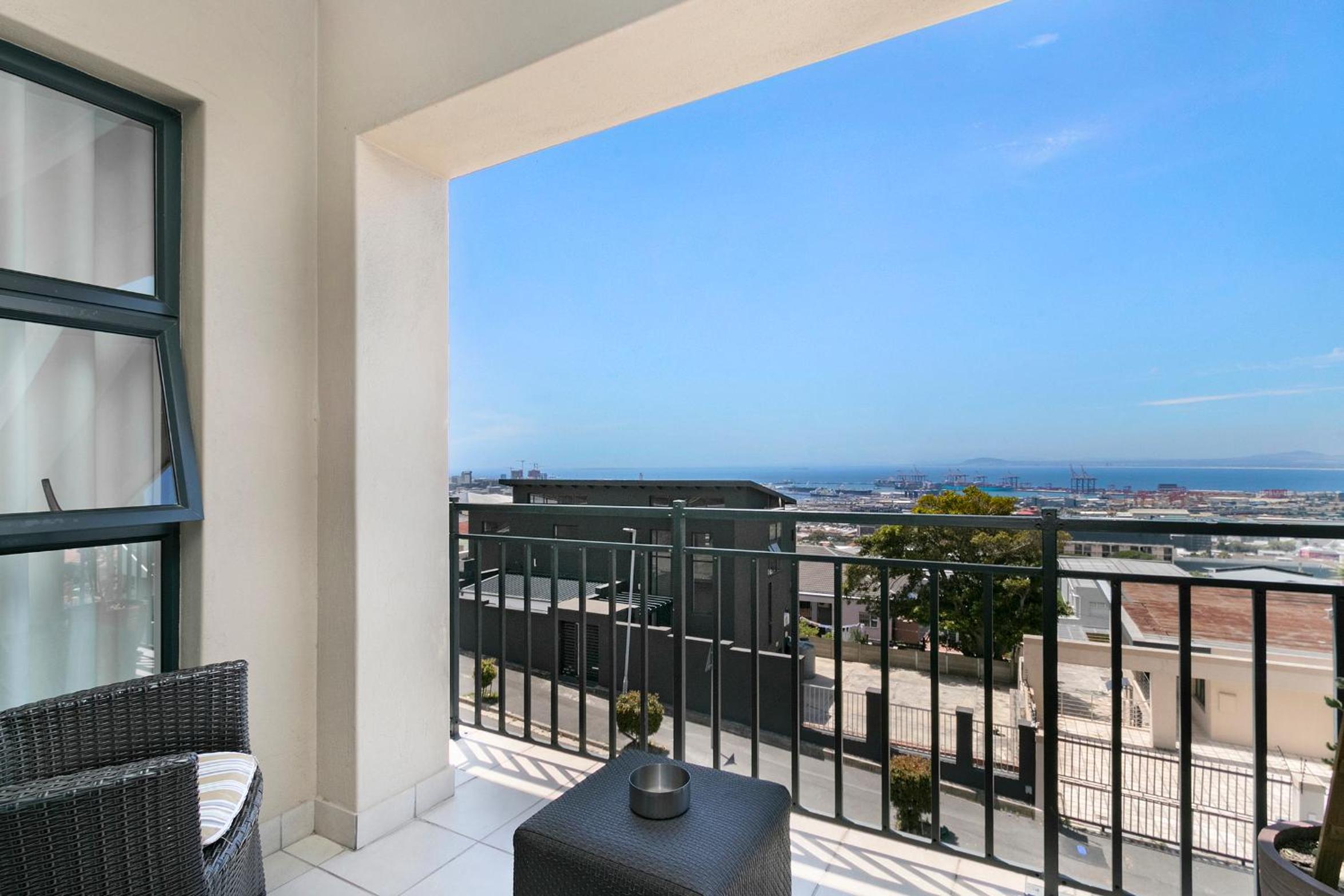 STAR APARTMENTS