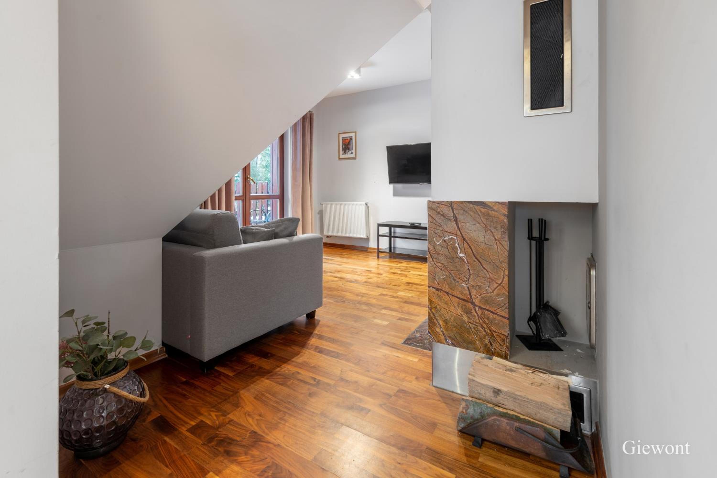 RentPlanet - Śpiący Rycerz