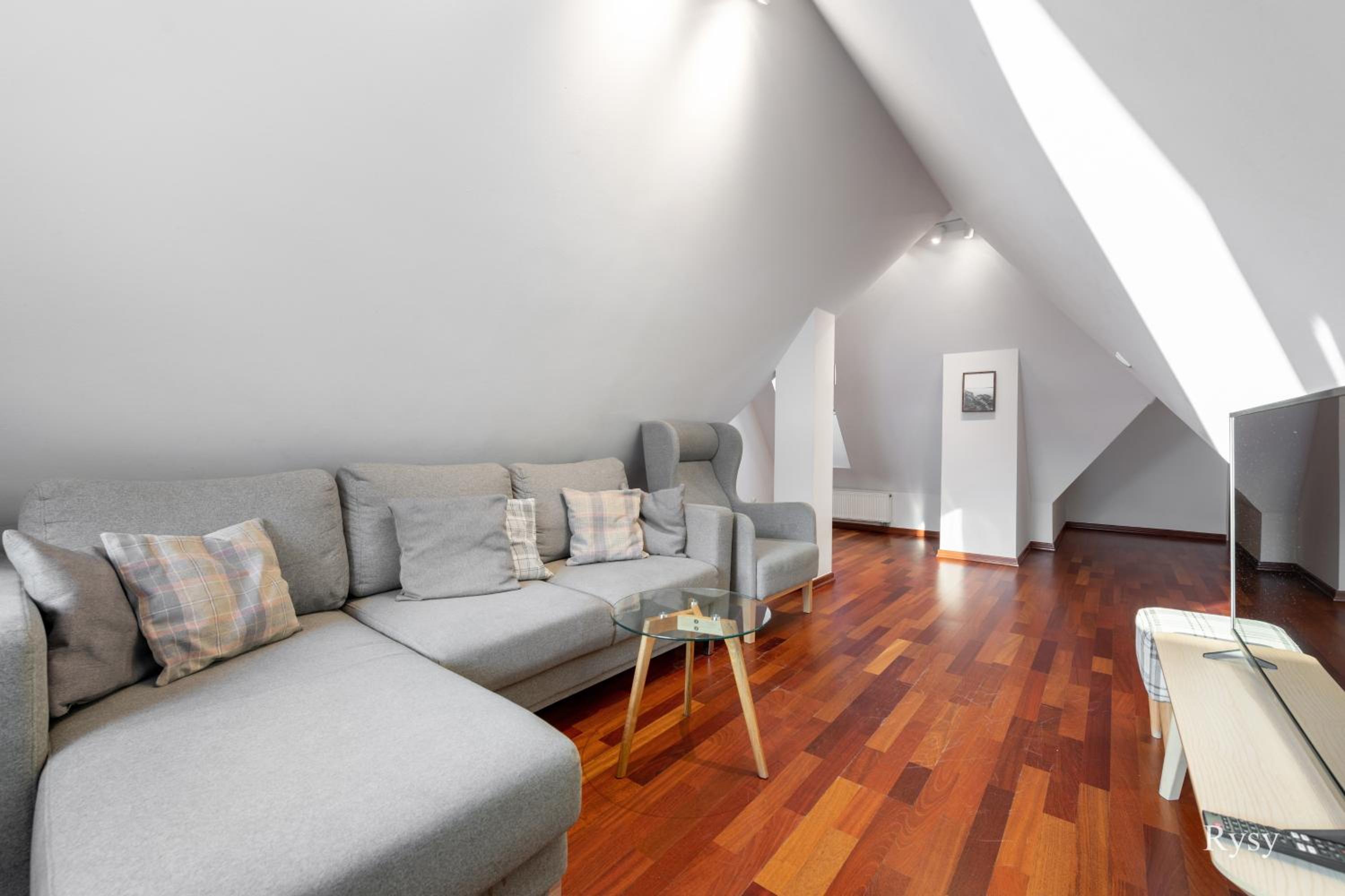 RentPlanet - Śpiący Rycerz
