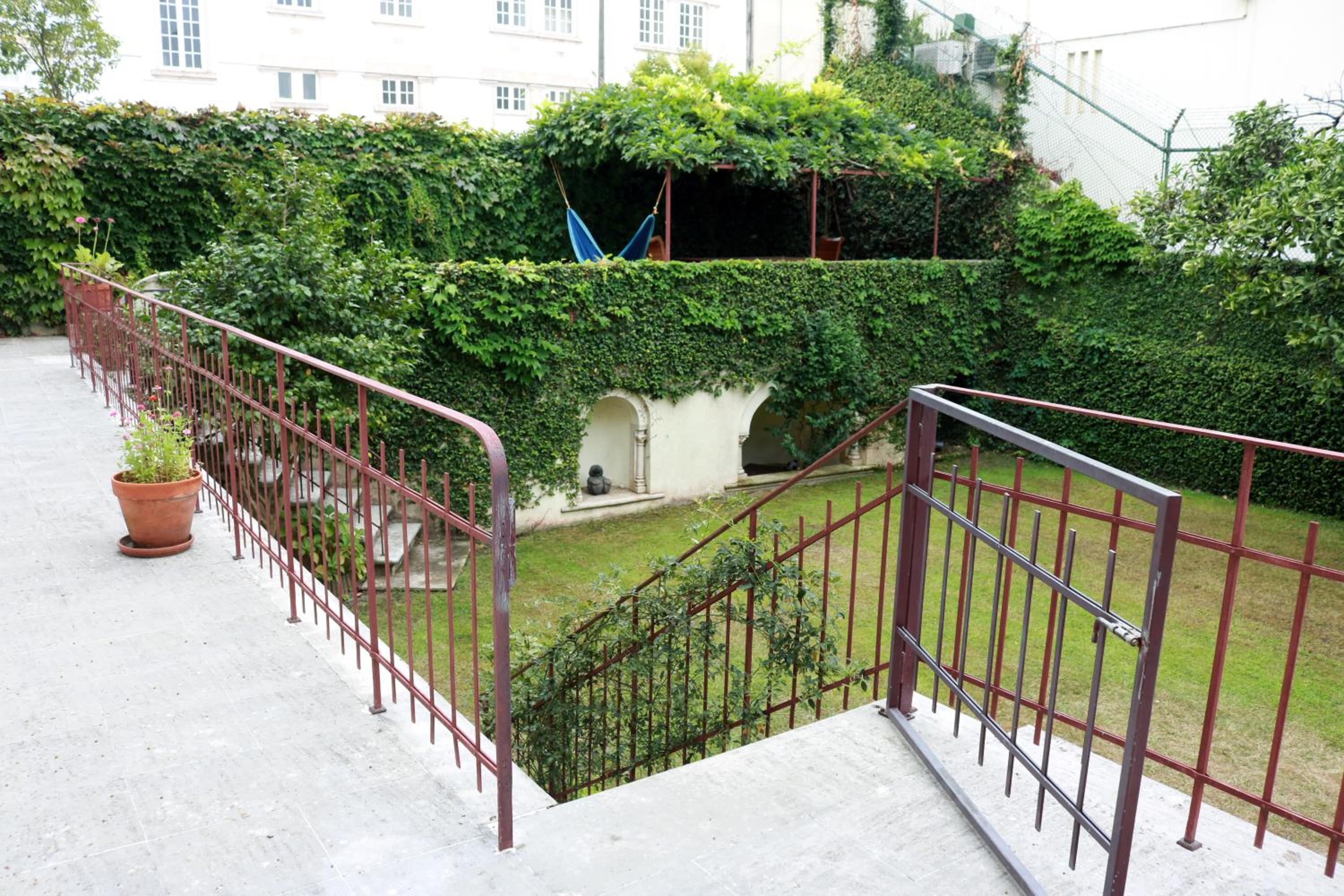 Coimbra Vacations - Sky Accommodations Rome Studio - Property Image 15