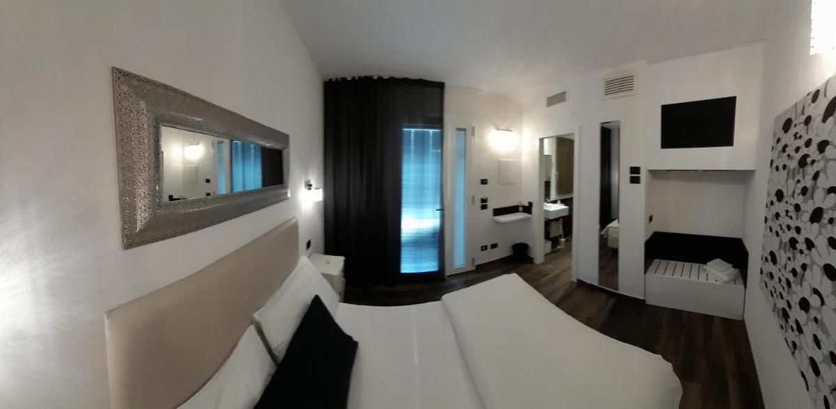 Ca Bianca view 3