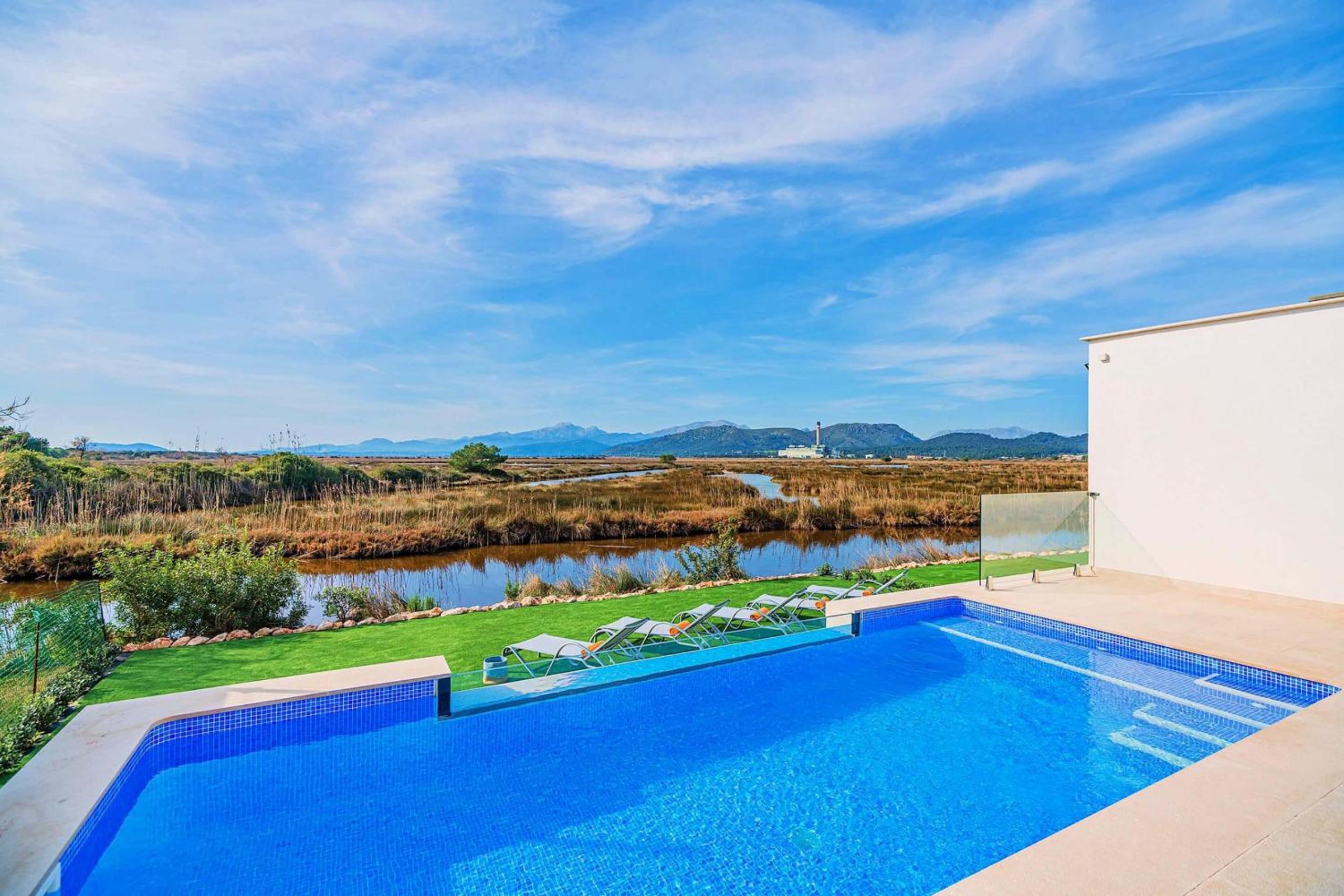 Villa Corb Mari II by Sealand Villas view 2