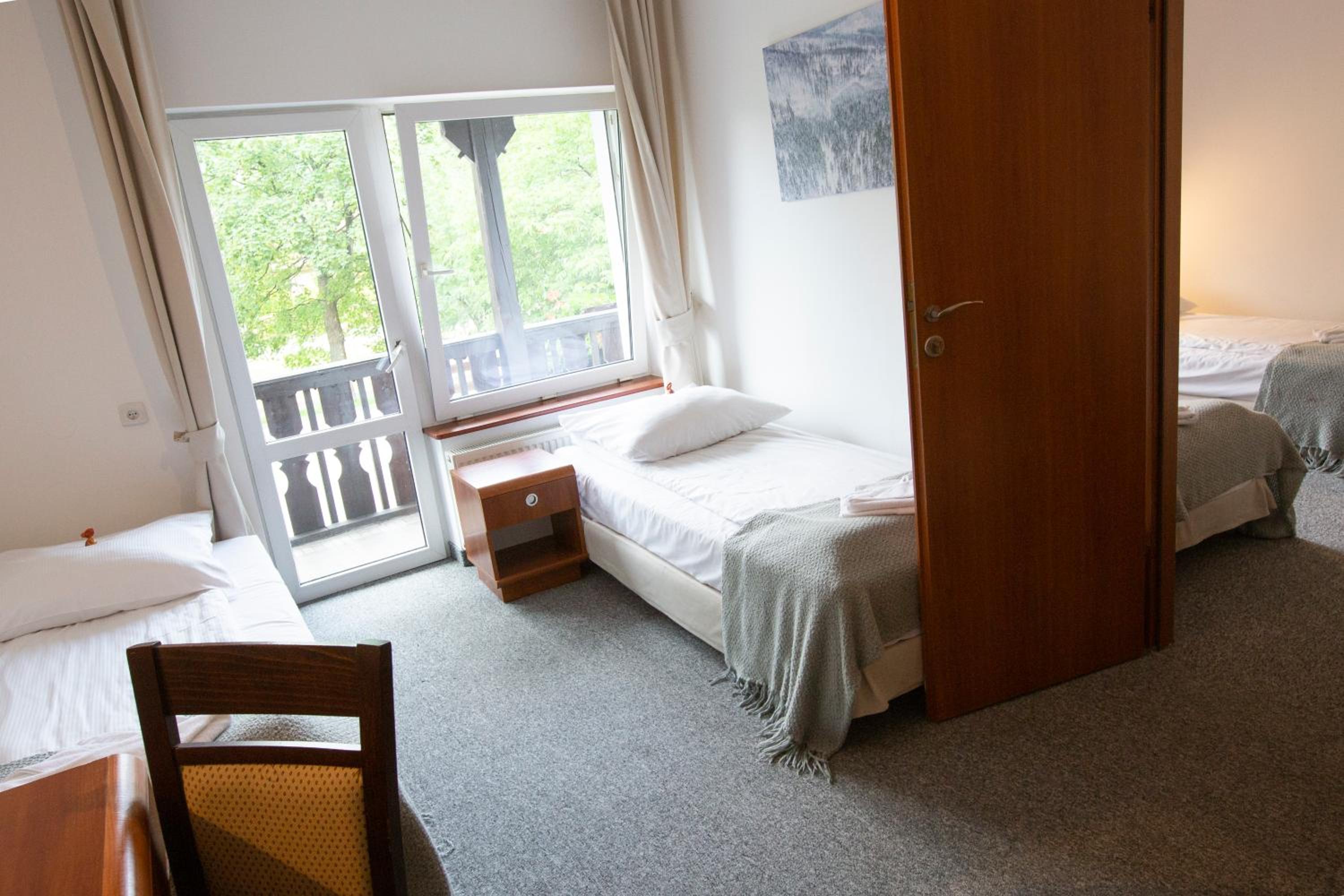 Photo 37