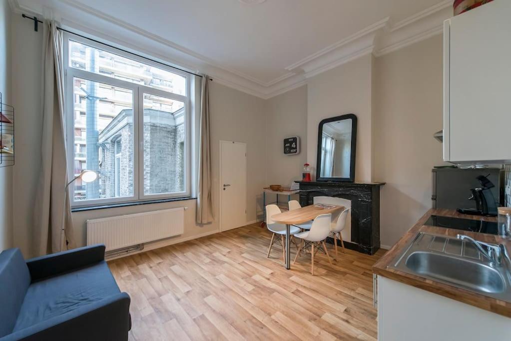 Joli appartement 2 chambres à Liège