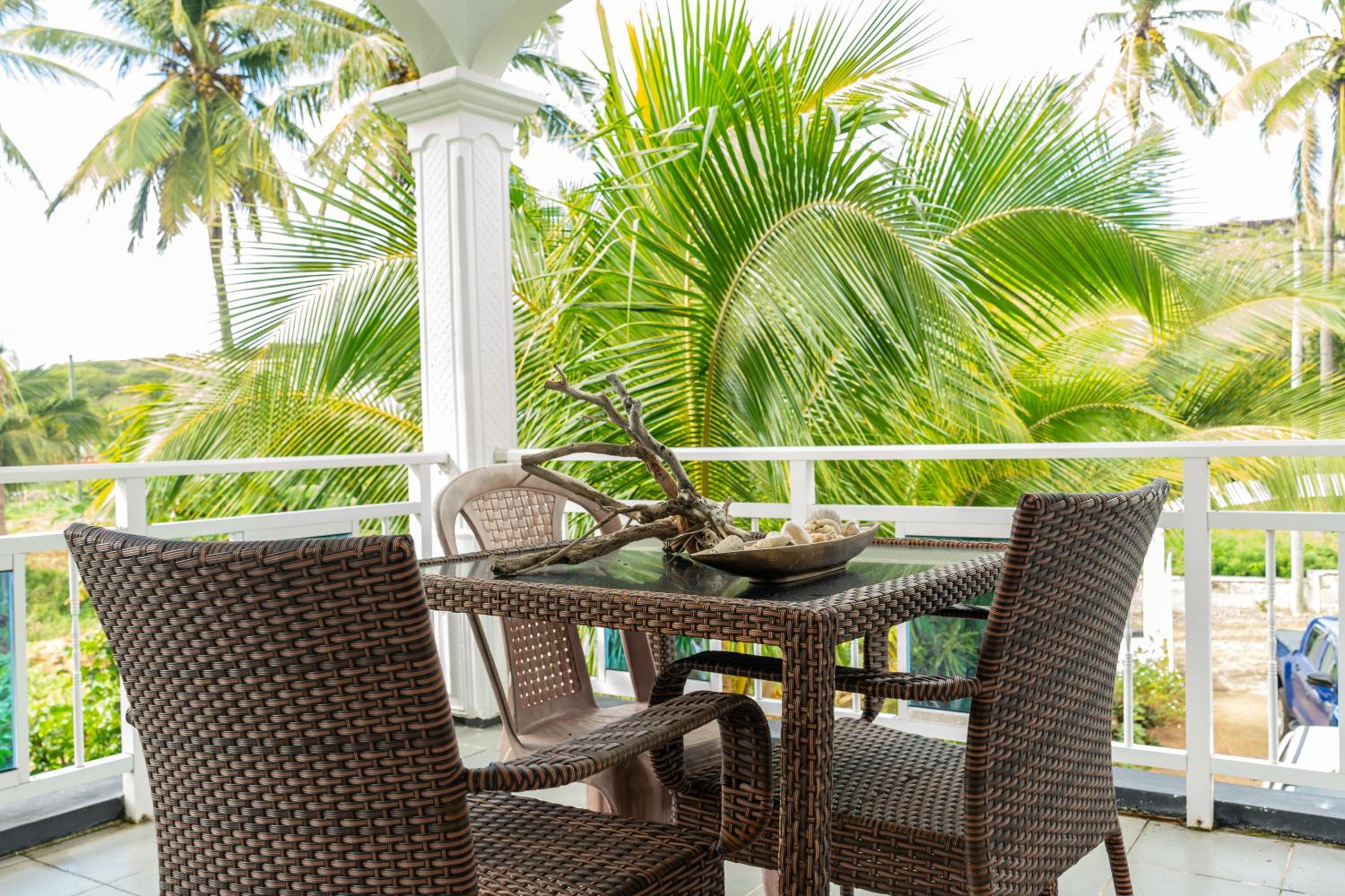 La Villa Allamanda