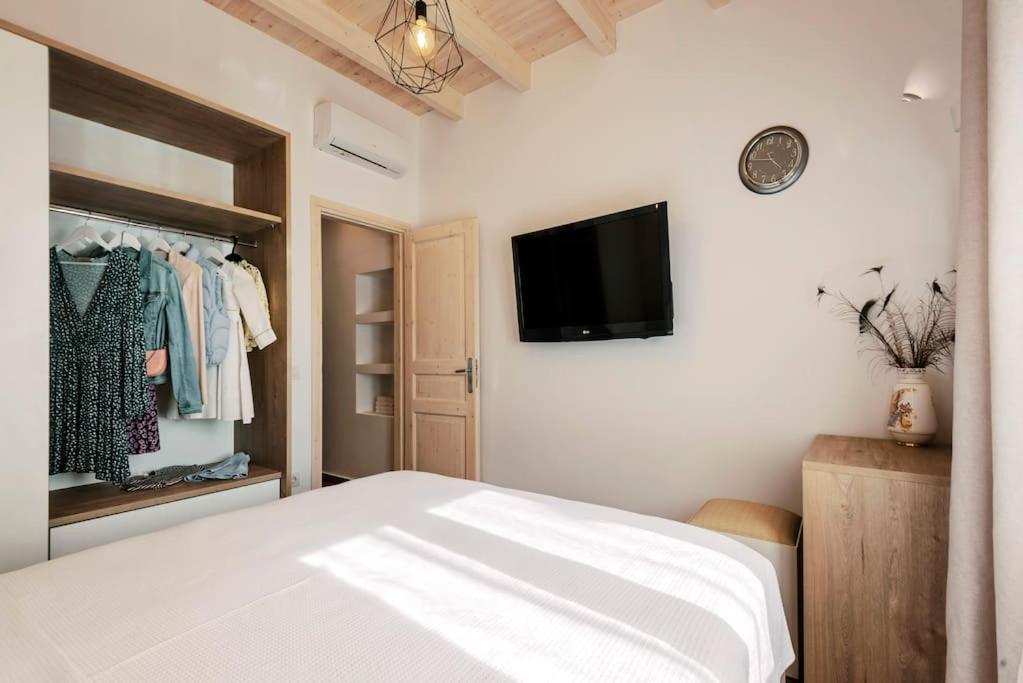 Ialyssos Vacations - Myrovolos luxury Eneida's house - Property Image 23