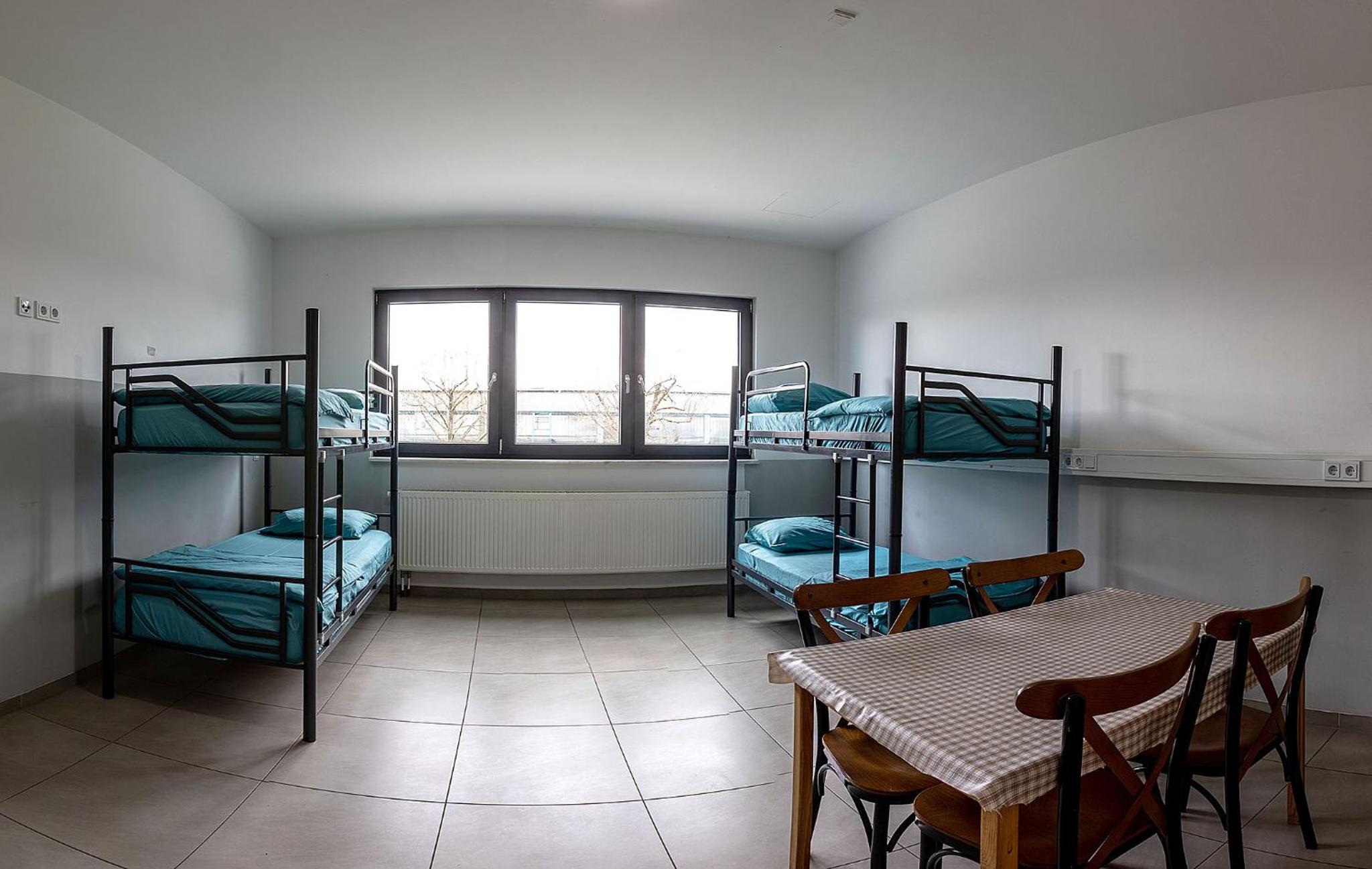 BOARDINGHOUSE KAYSER Günstige Monteursunterkunft, Monteurwohnung in Hanau bei Frankfurt am Main und Aschaffenburg, KOSTENFREIE PARKPLÄTZE!