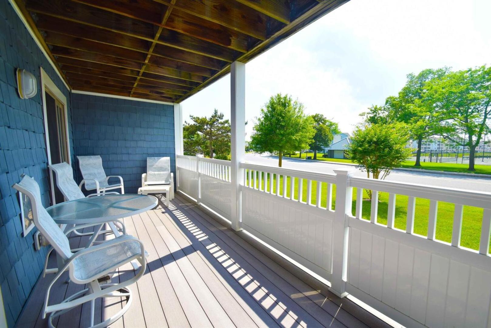 Harbour Club G7 condo view 2