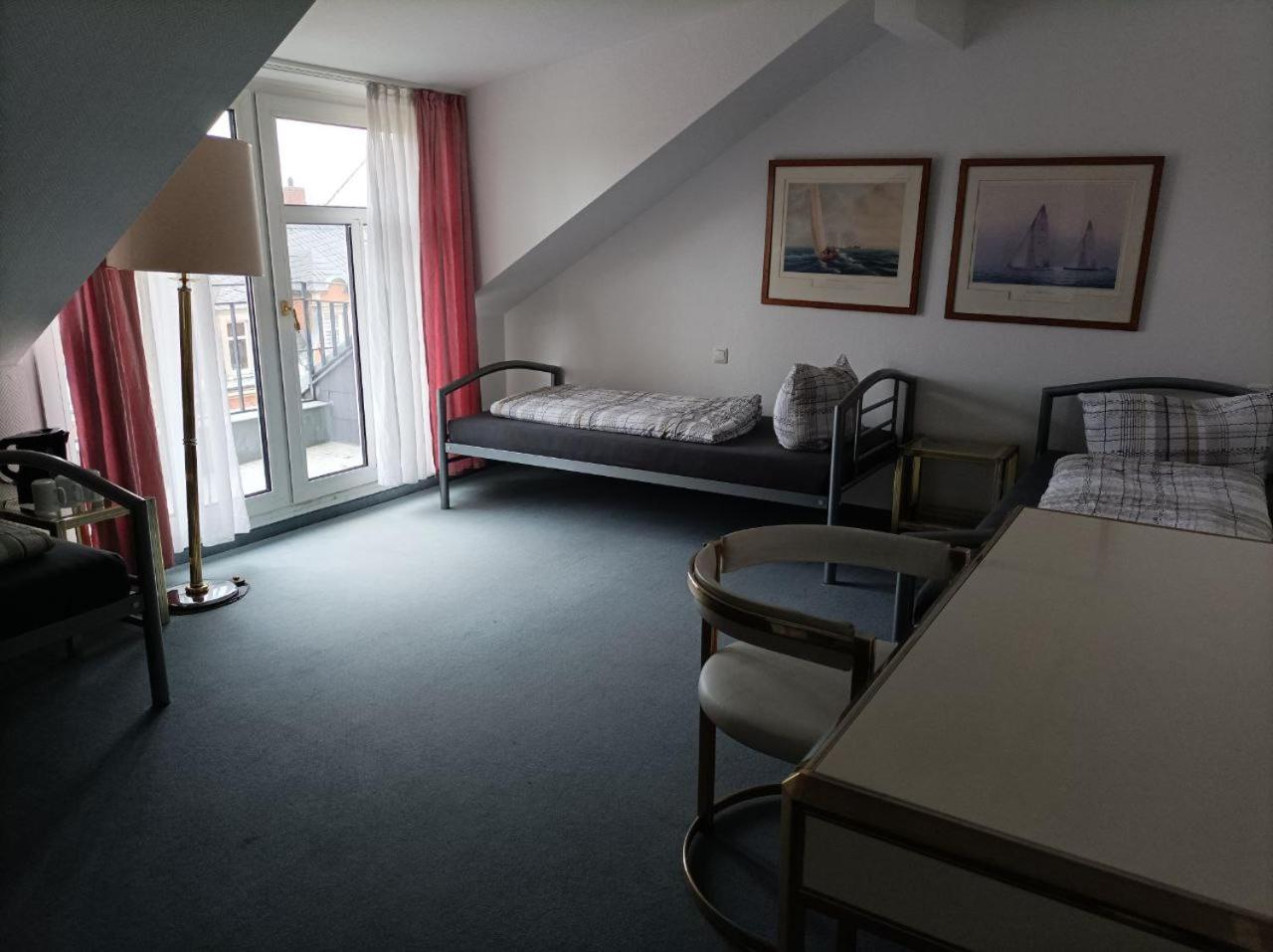 Pension für Monteure in Dresden, Zimmer mit eigenem Bad und großer Gemeinschaftsküche