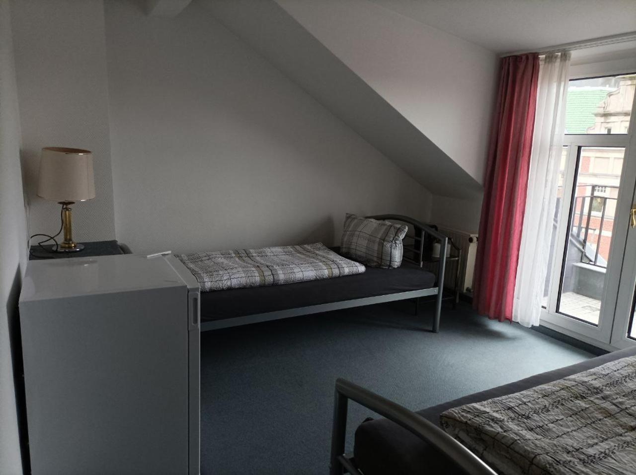 Pension für Monteure in Dresden, Zimmer mit eigenem Bad und großer Gemeinschaftsküche