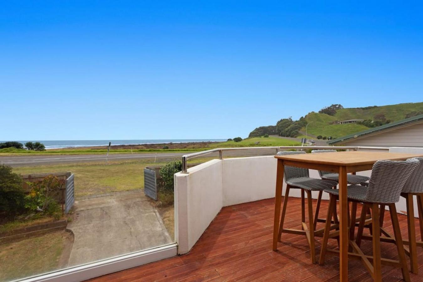 Wonderful Waiotahe Beach view 2