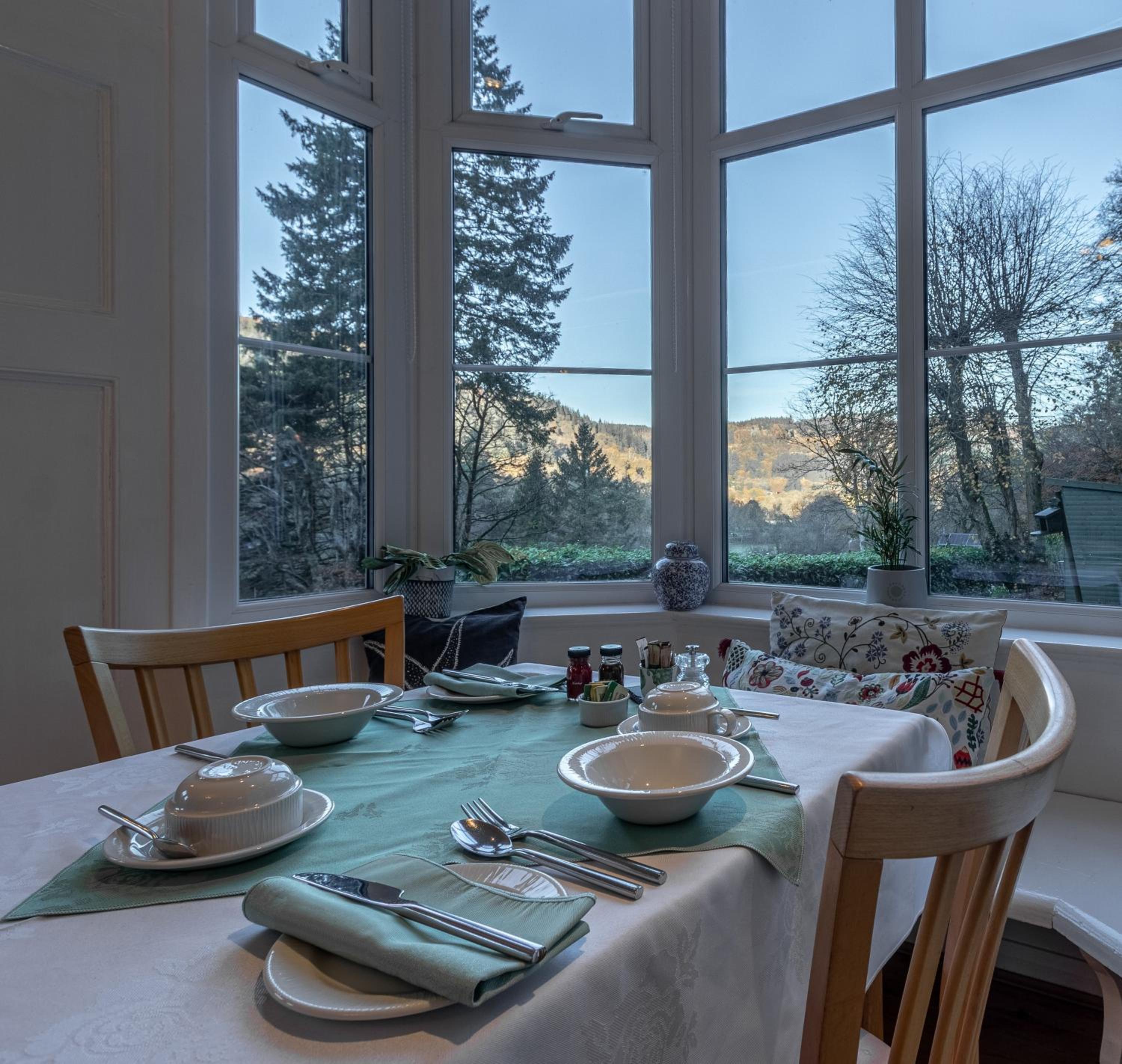 Glyntwrog House