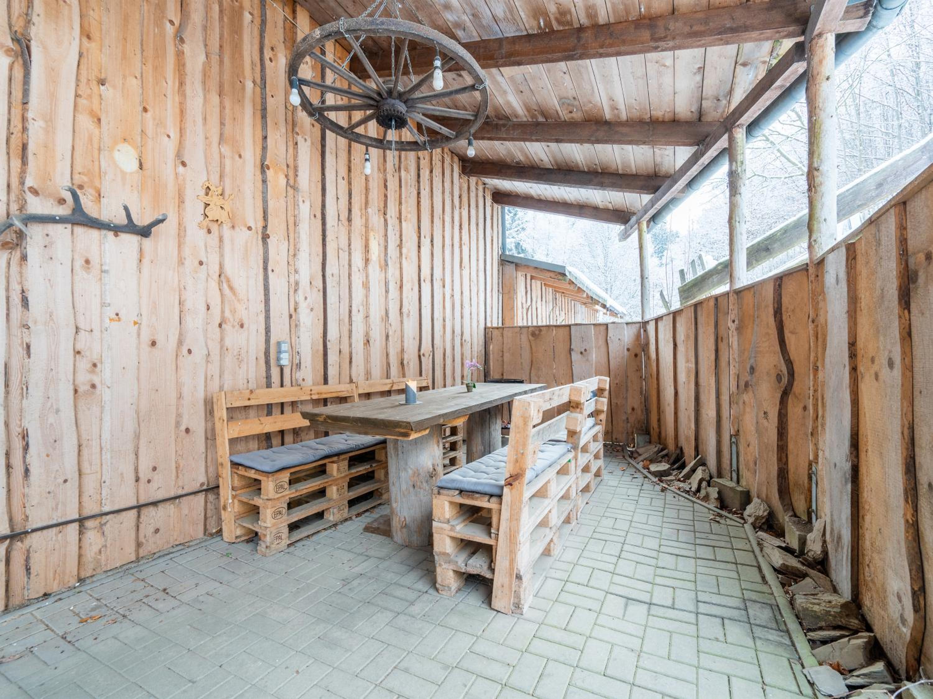 Große Wohnung am Bach