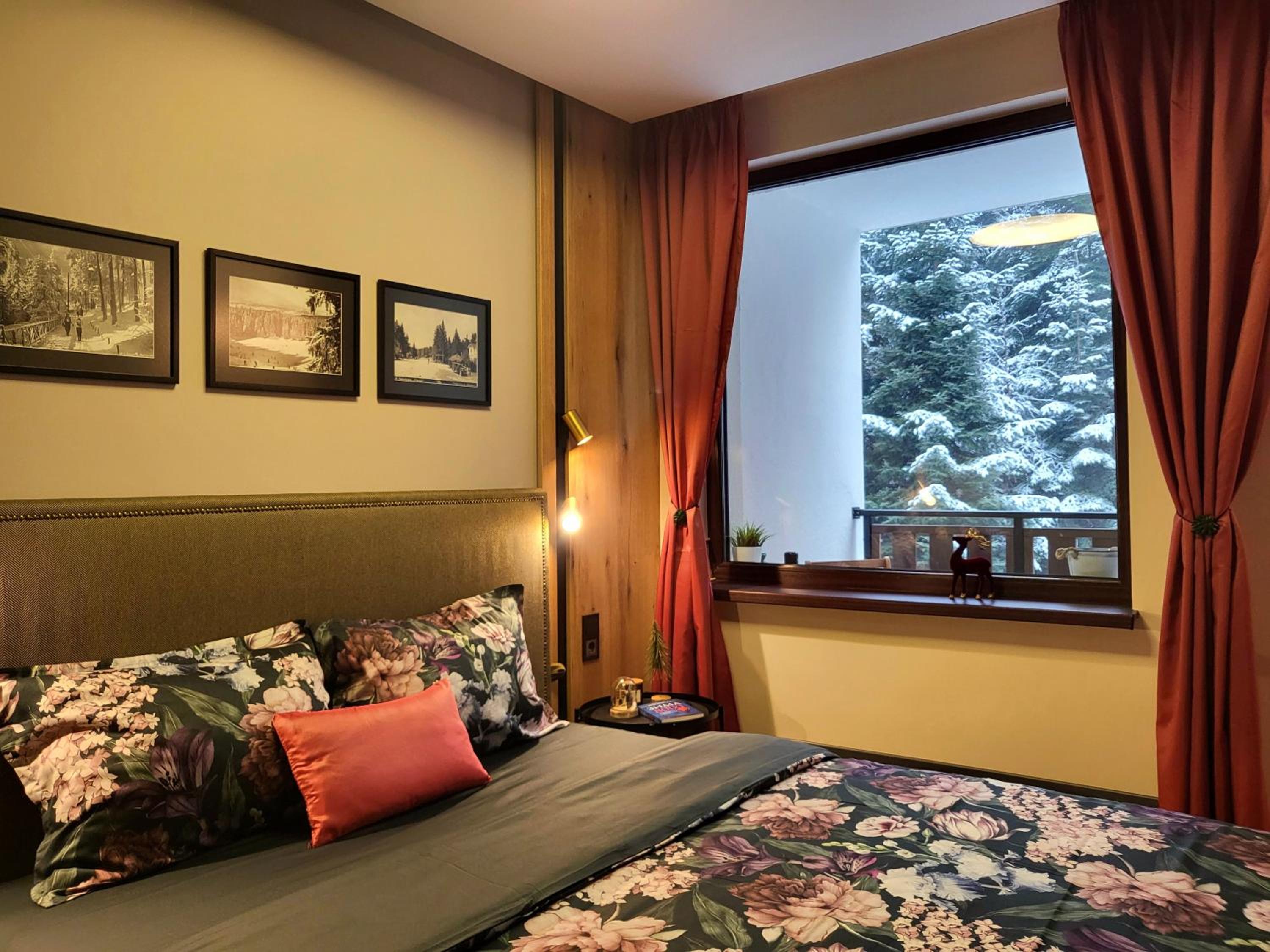 Pinewood ANG luxurious apartment A32 view 4