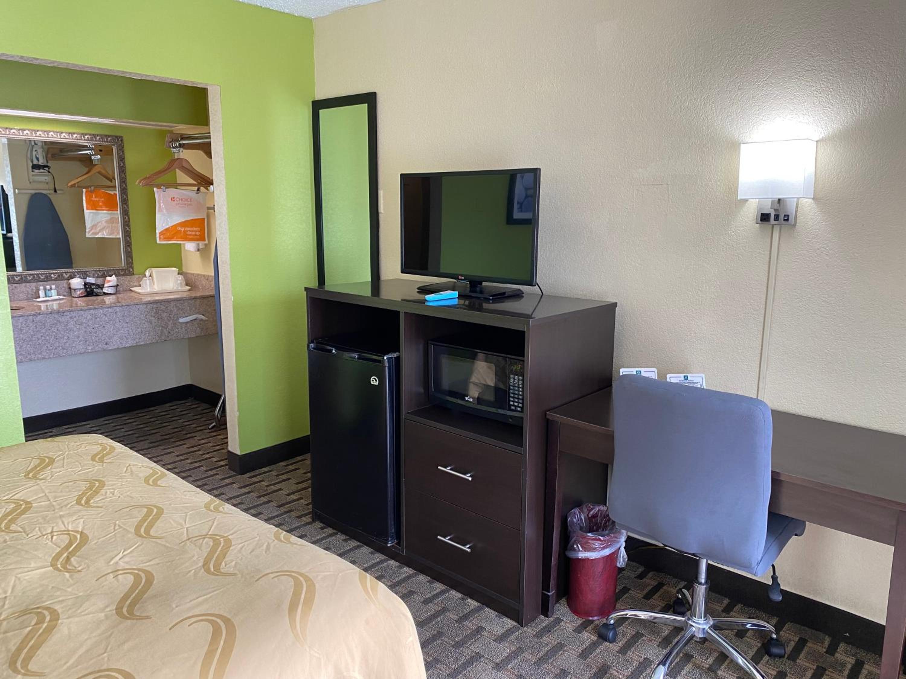 Quality Inn Elizabeth City near University