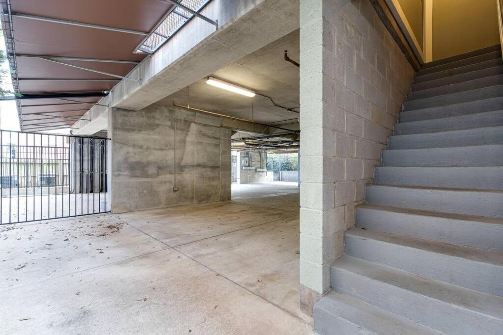 3-Story West End Condo | Free Garage Parking | Near Vanderbilt Medical view 5