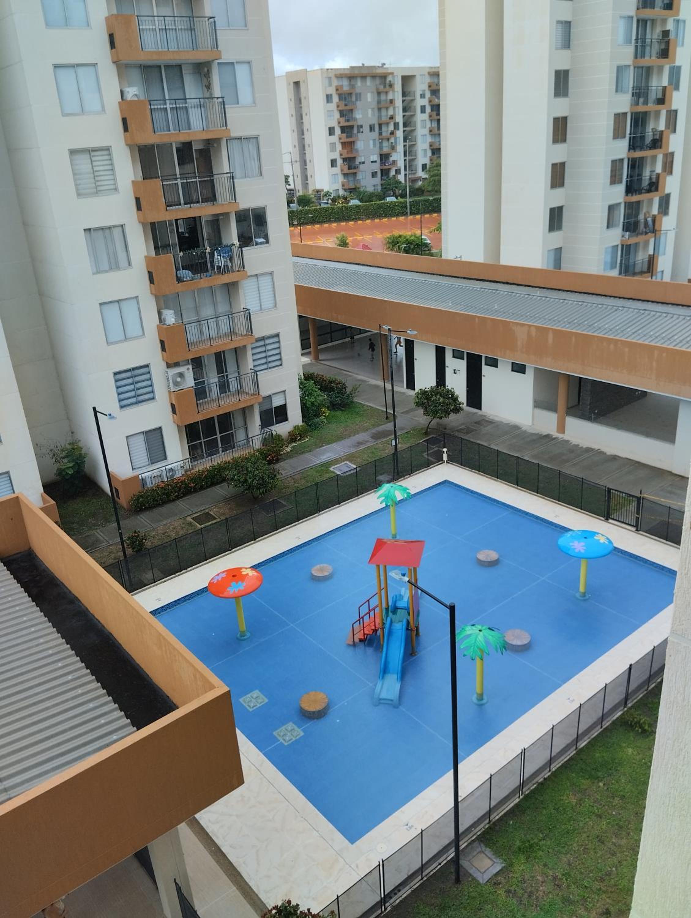 APARTAMENTO COMODO Y ELEGANTE EN RICAURTE CUNDINAMARCA a