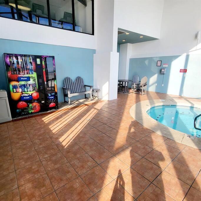 Summerchase 1104- Beachfront 2 King Beds Walk to Coastal Lots of Amenities view 3