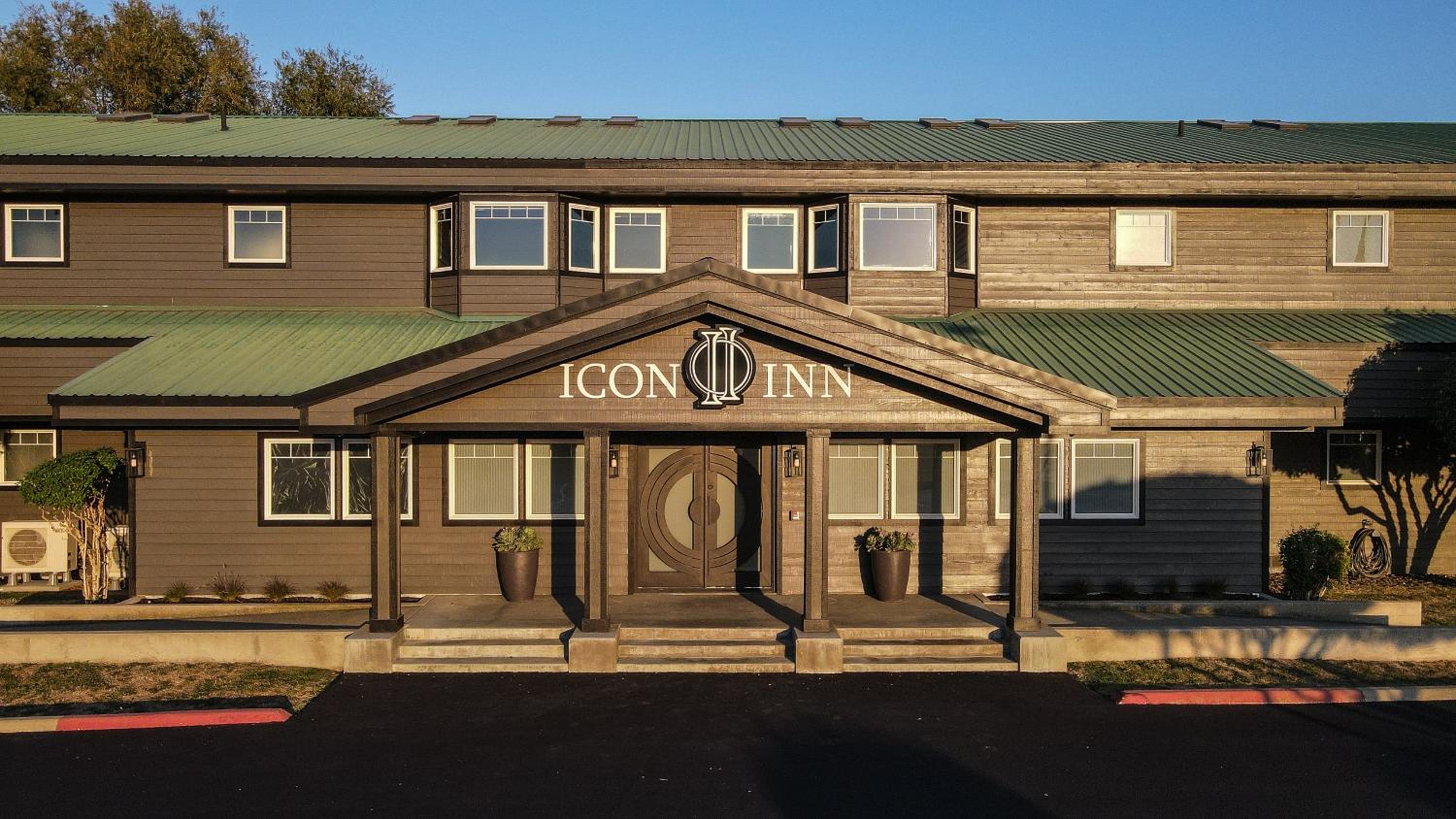 Ellensburg Vacations - Icon Inn - Property Image 1
