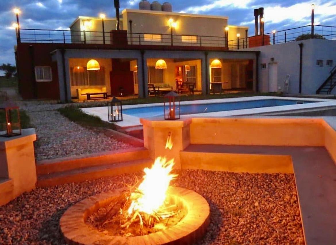 La Americana, casa entre sierras
