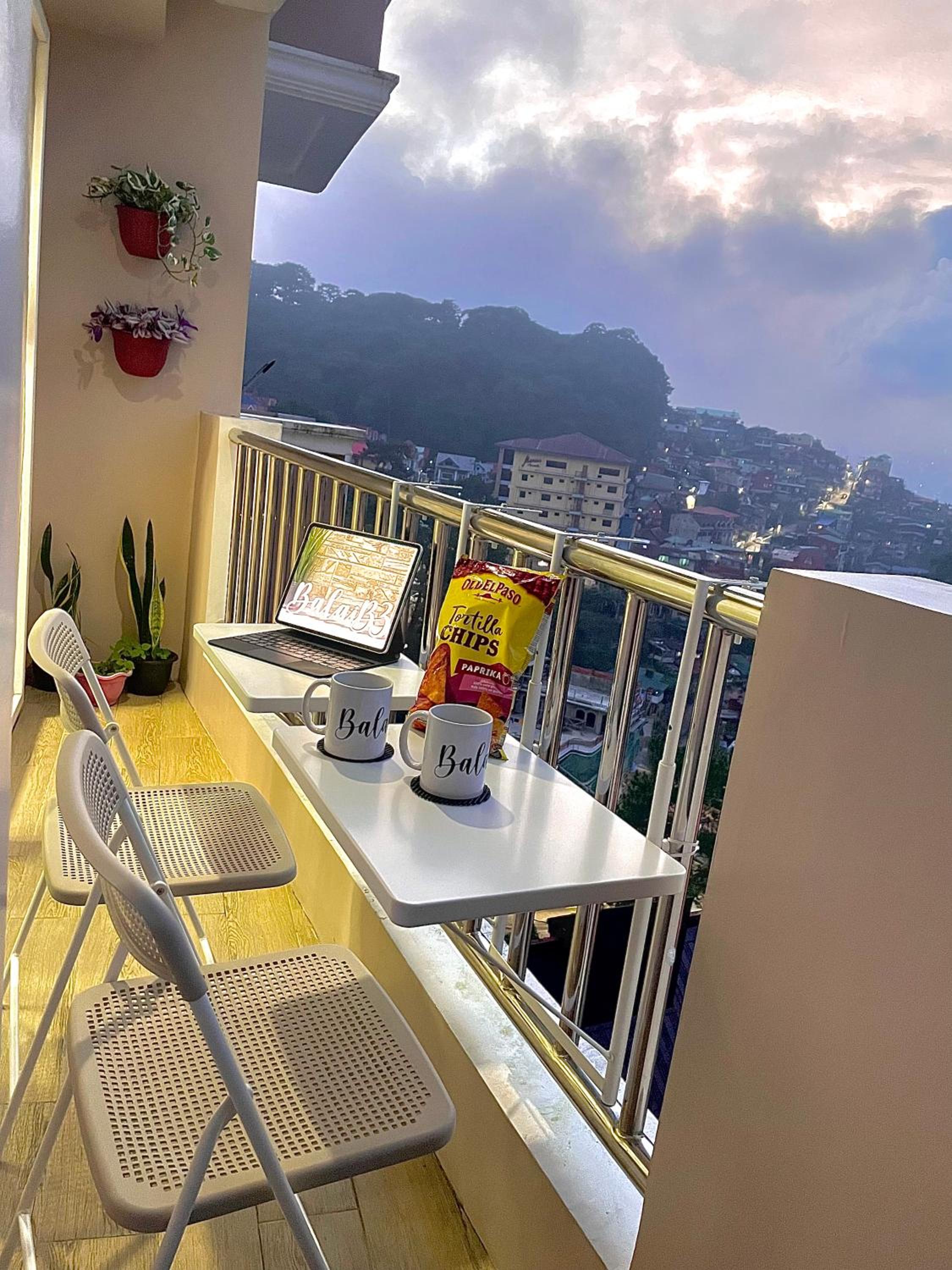 BalaiB Baguio getaway, spacious 1-bedroom for 4 people view 2