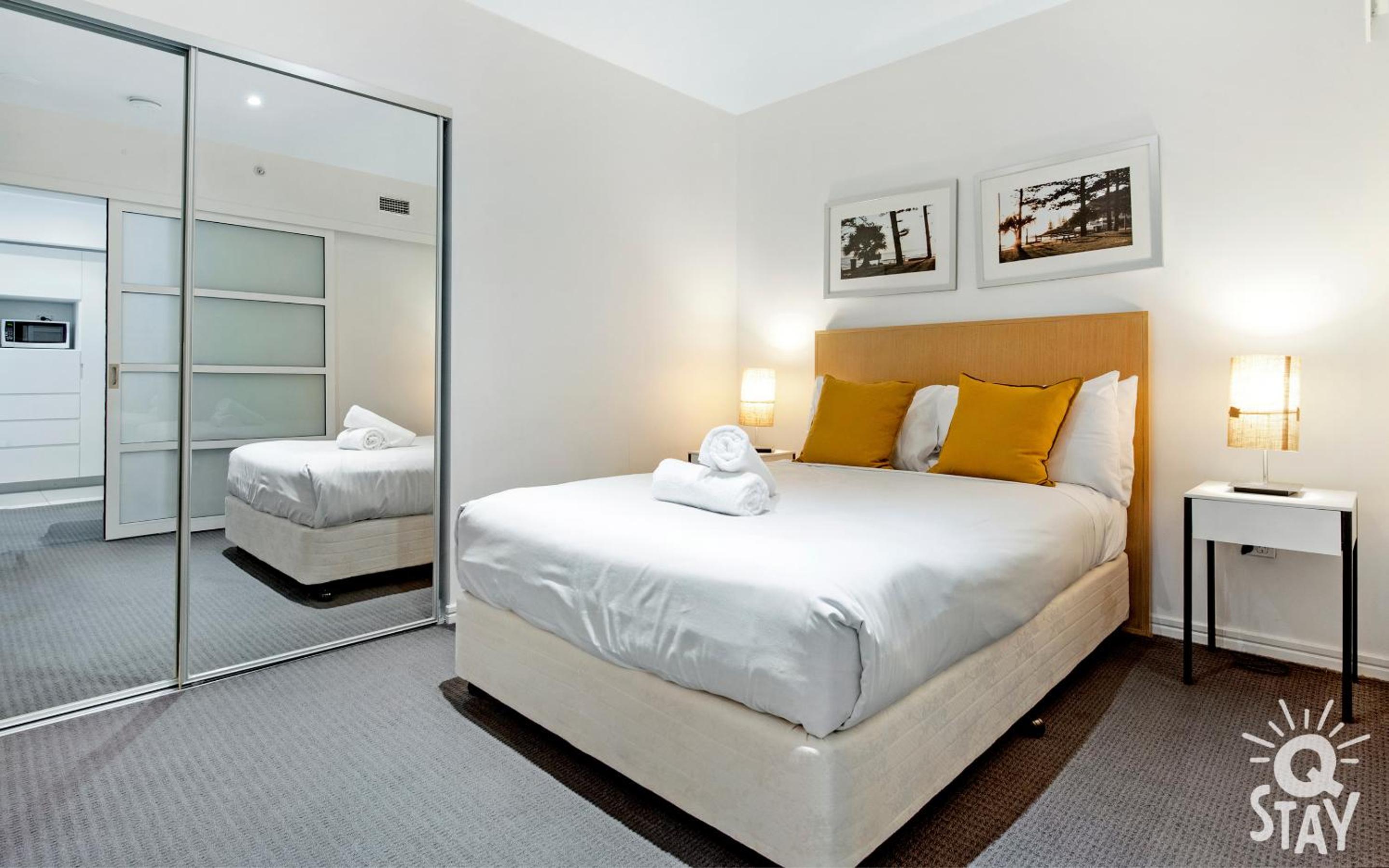 H'Residence Surfers Paradise MID WEEK MADNESS DEAL - Q Stay