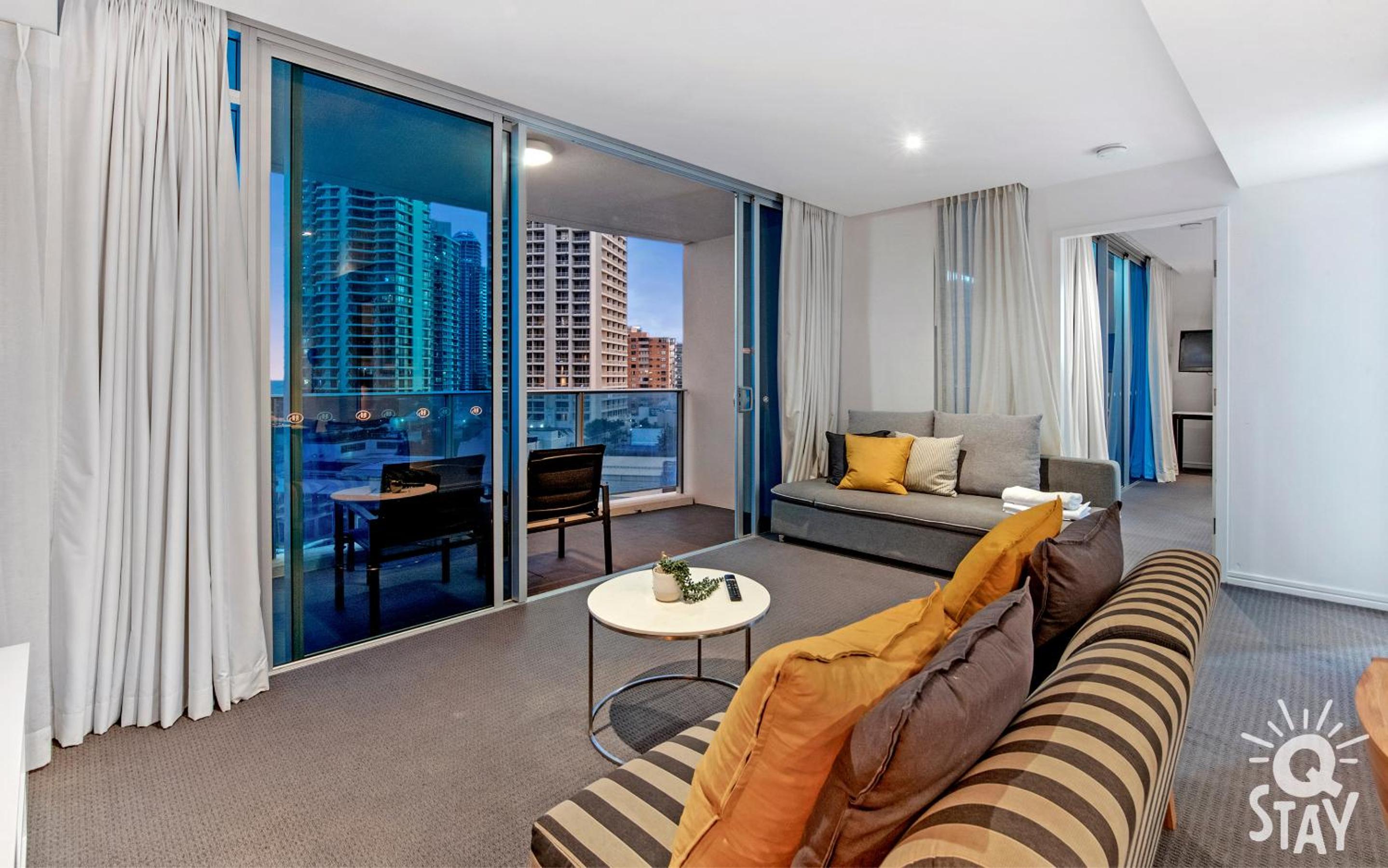 H'Residence Surfers Paradise MID WEEK MADNESS DEAL - Q Stay