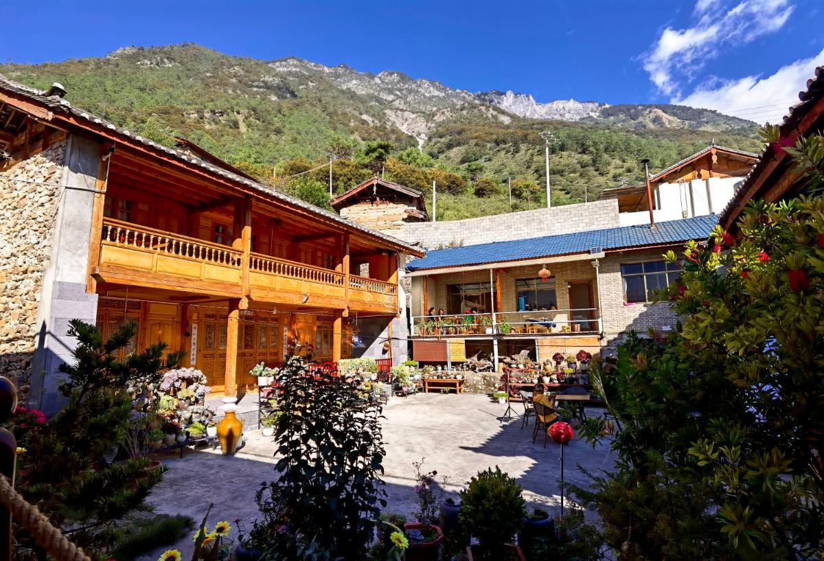 Summit Inn