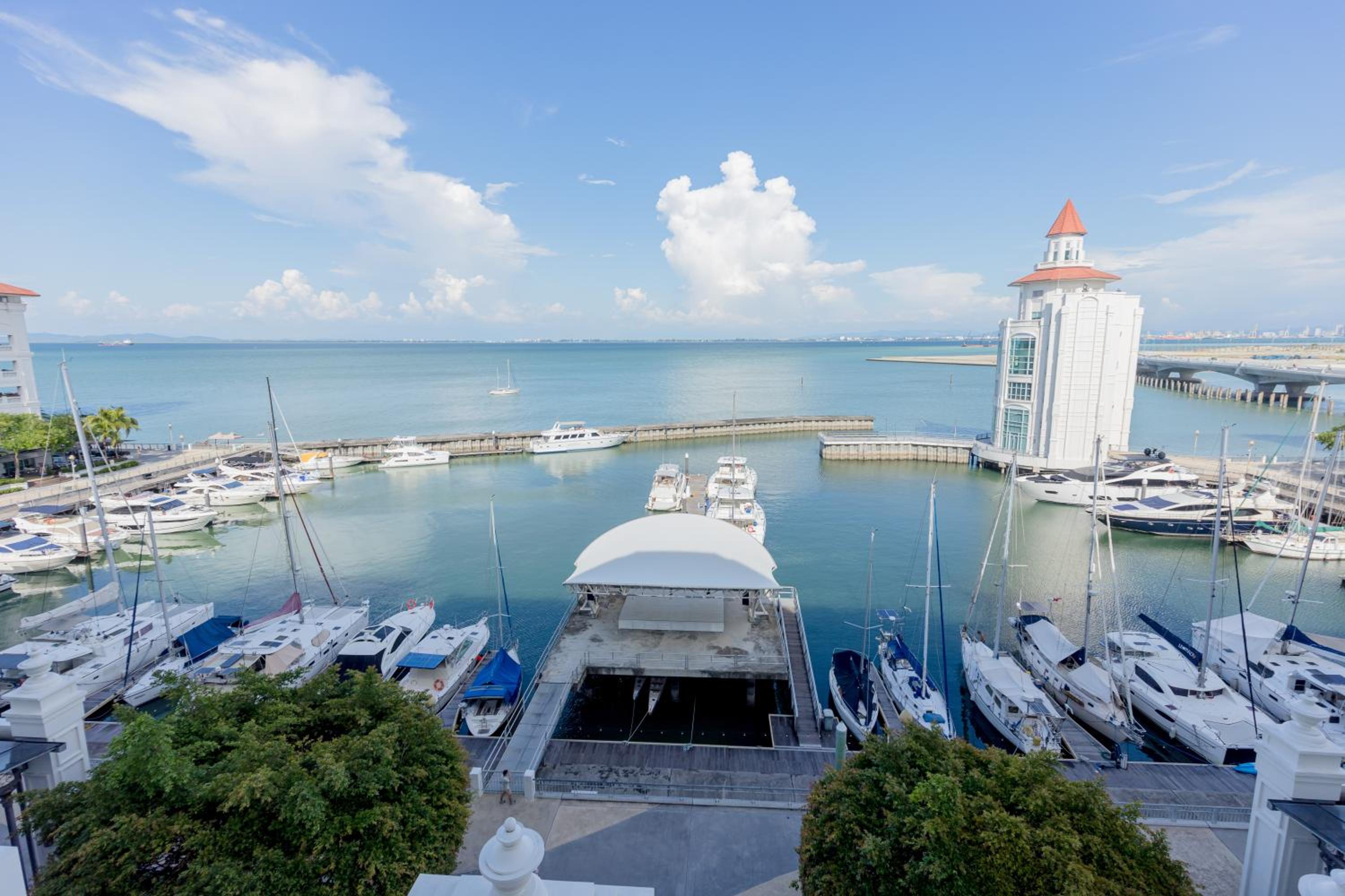 Straits Quay Waterside Suite Penang photo 5