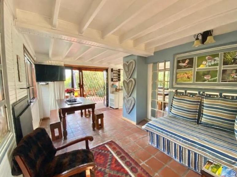 Milkwood Cabin Getaway view 5