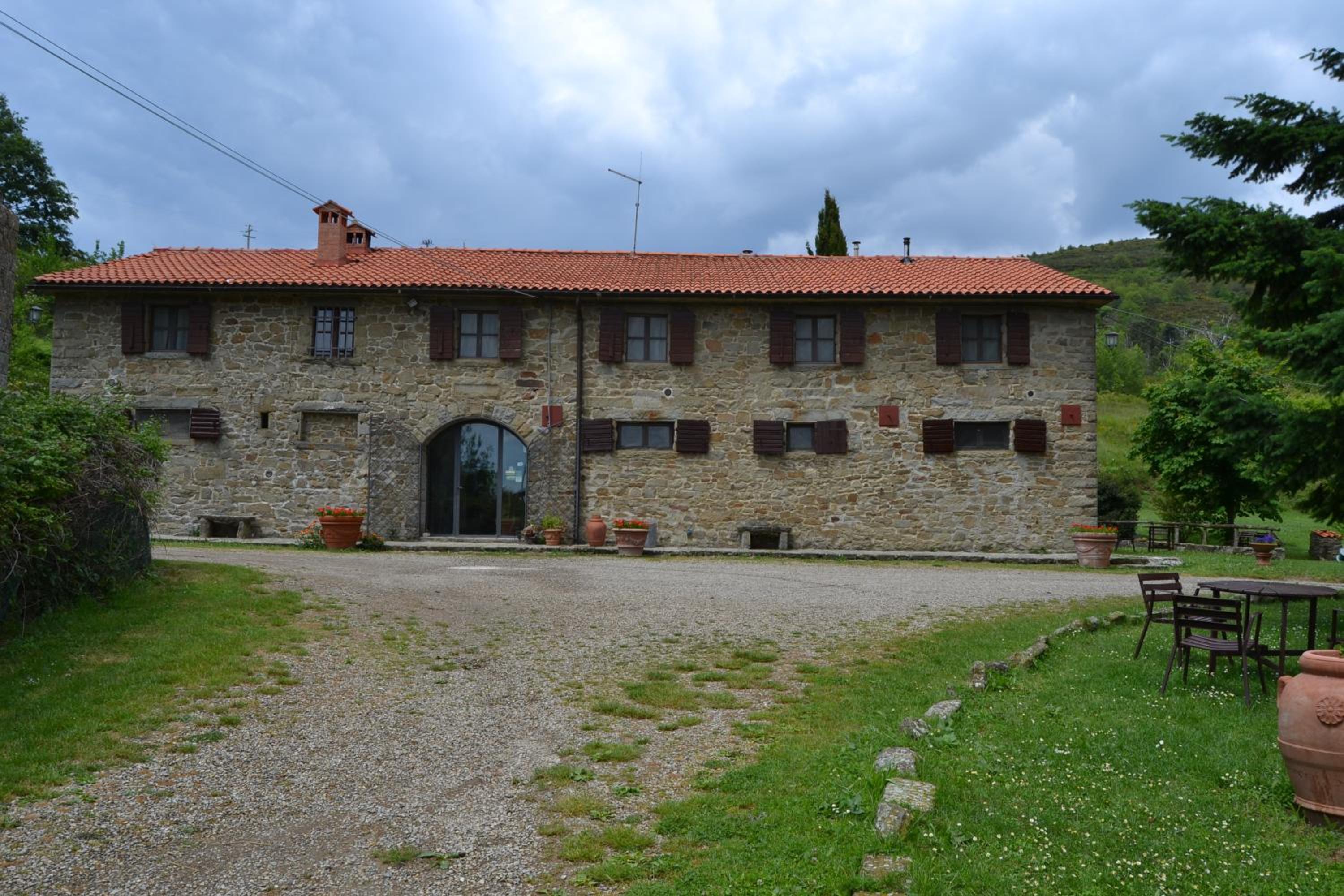 Two-room apartment in Tuscany country style